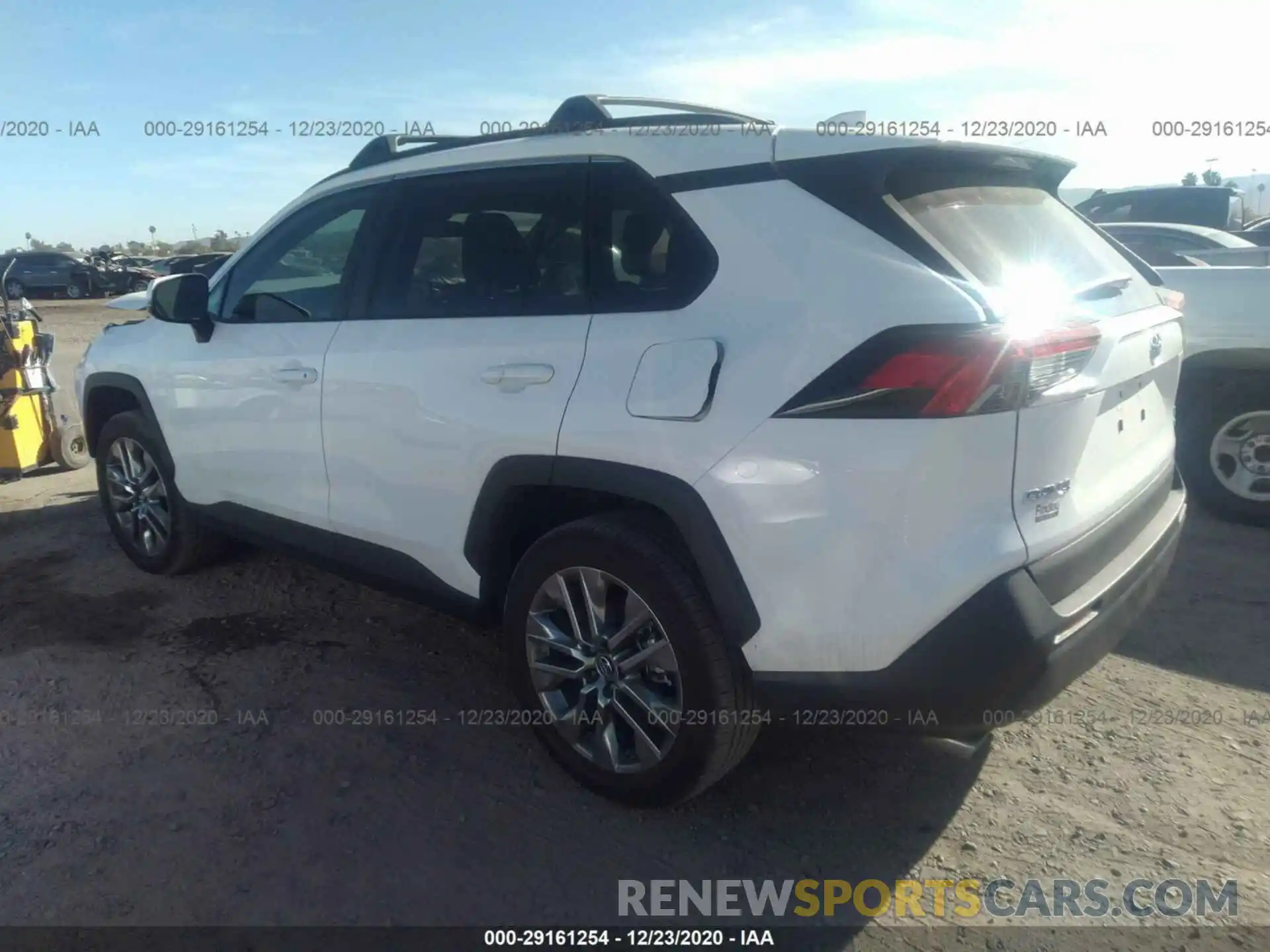 3 Photograph of a damaged car 2T3A1RFV3KC035981 TOYOTA RAV4 2019