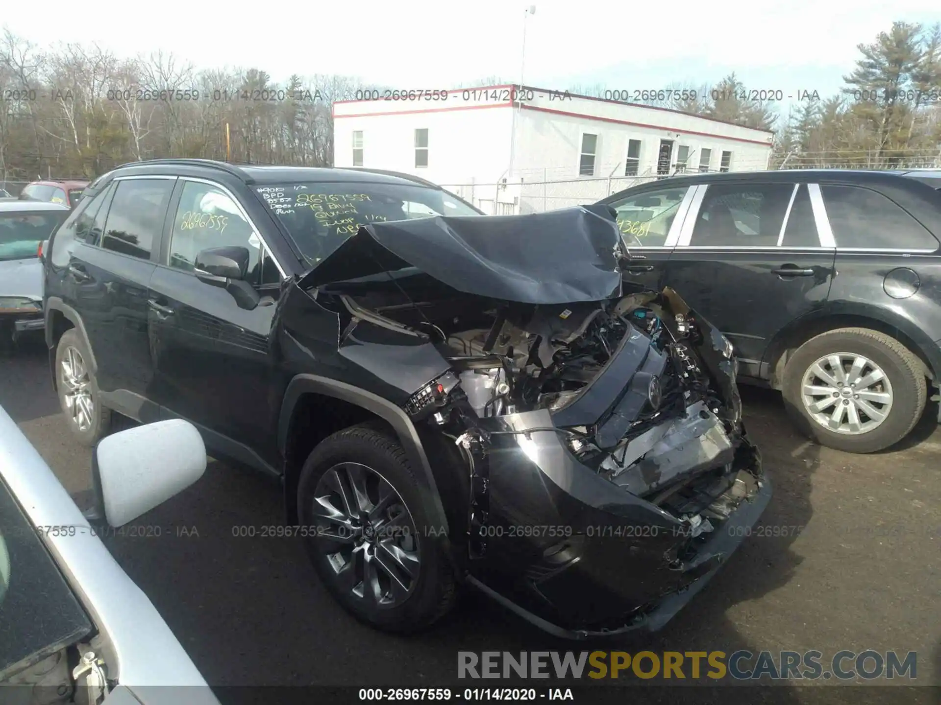 1 Photograph of a damaged car 2T3A1RFV3KC038587 TOYOTA RAV4 2019