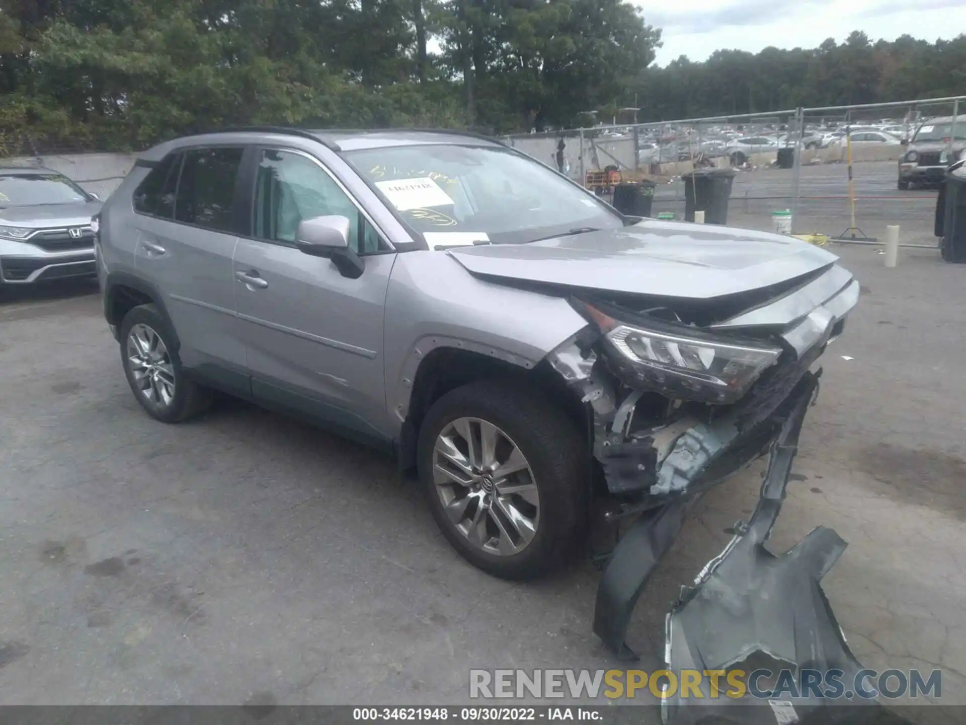 1 Photograph of a damaged car 2T3A1RFV3KC051467 TOYOTA RAV4 2019