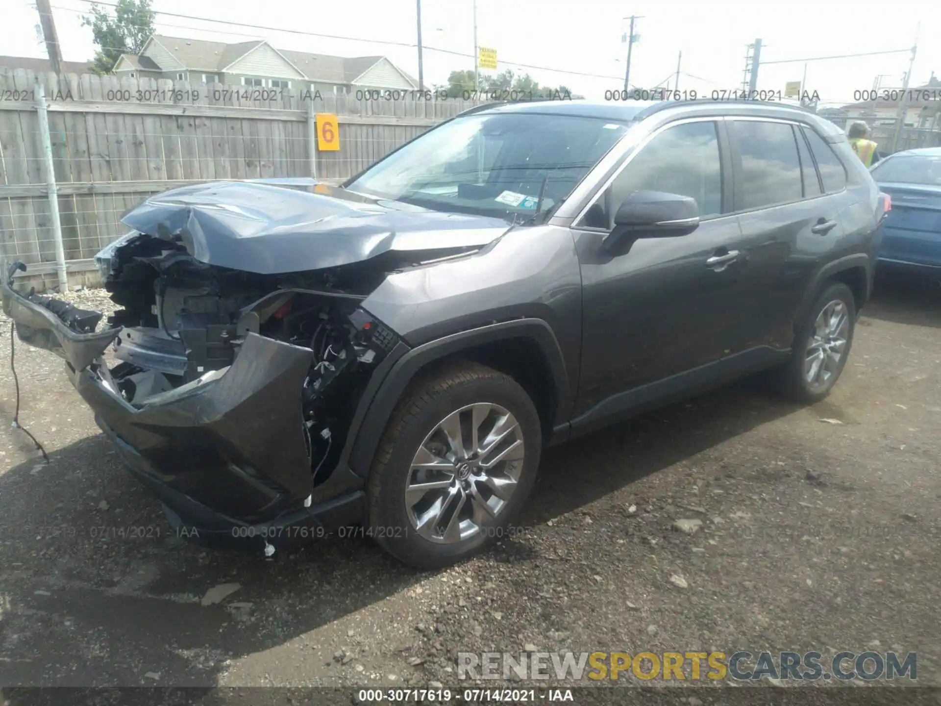 2 Фотография поврежденного автомобиля 2T3A1RFV3KC059309 TOYOTA RAV4 2019