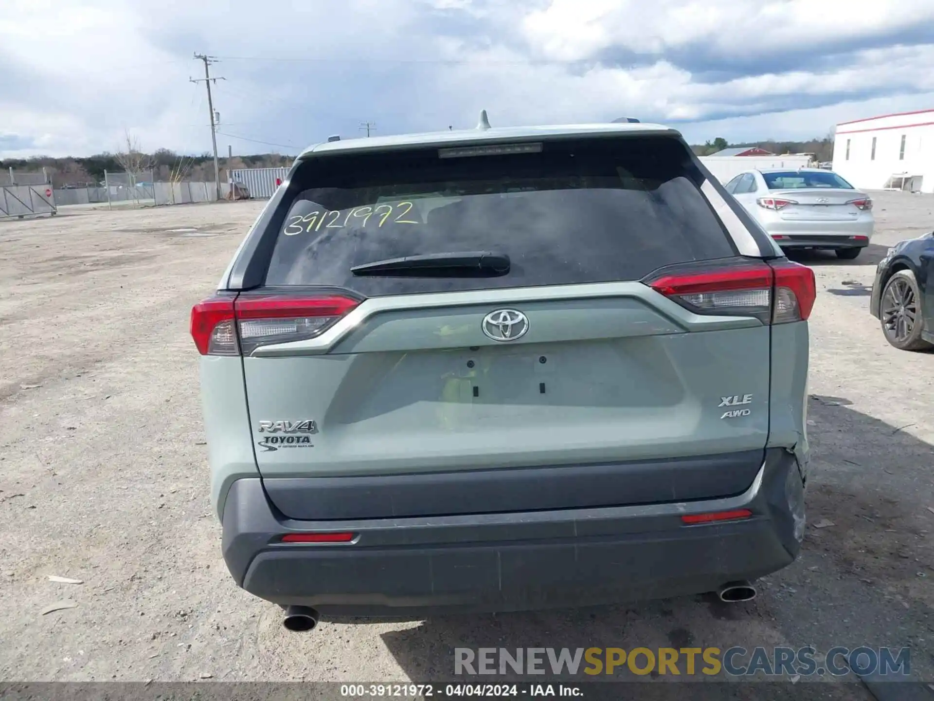 16 Photograph of a damaged car 2T3A1RFV3KW045053 TOYOTA RAV4 2019