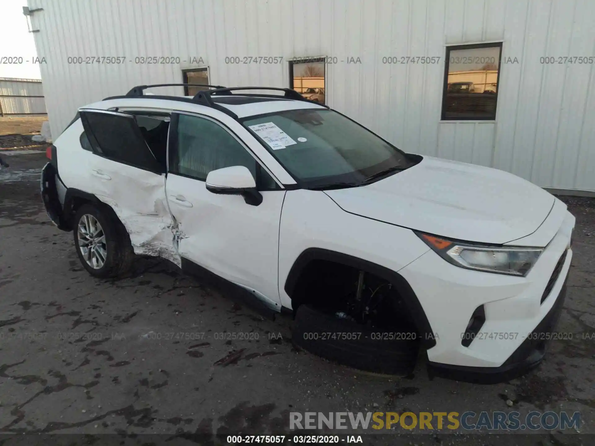 1 Photograph of a damaged car 2T3A1RFV3KW046185 TOYOTA RAV4 2019