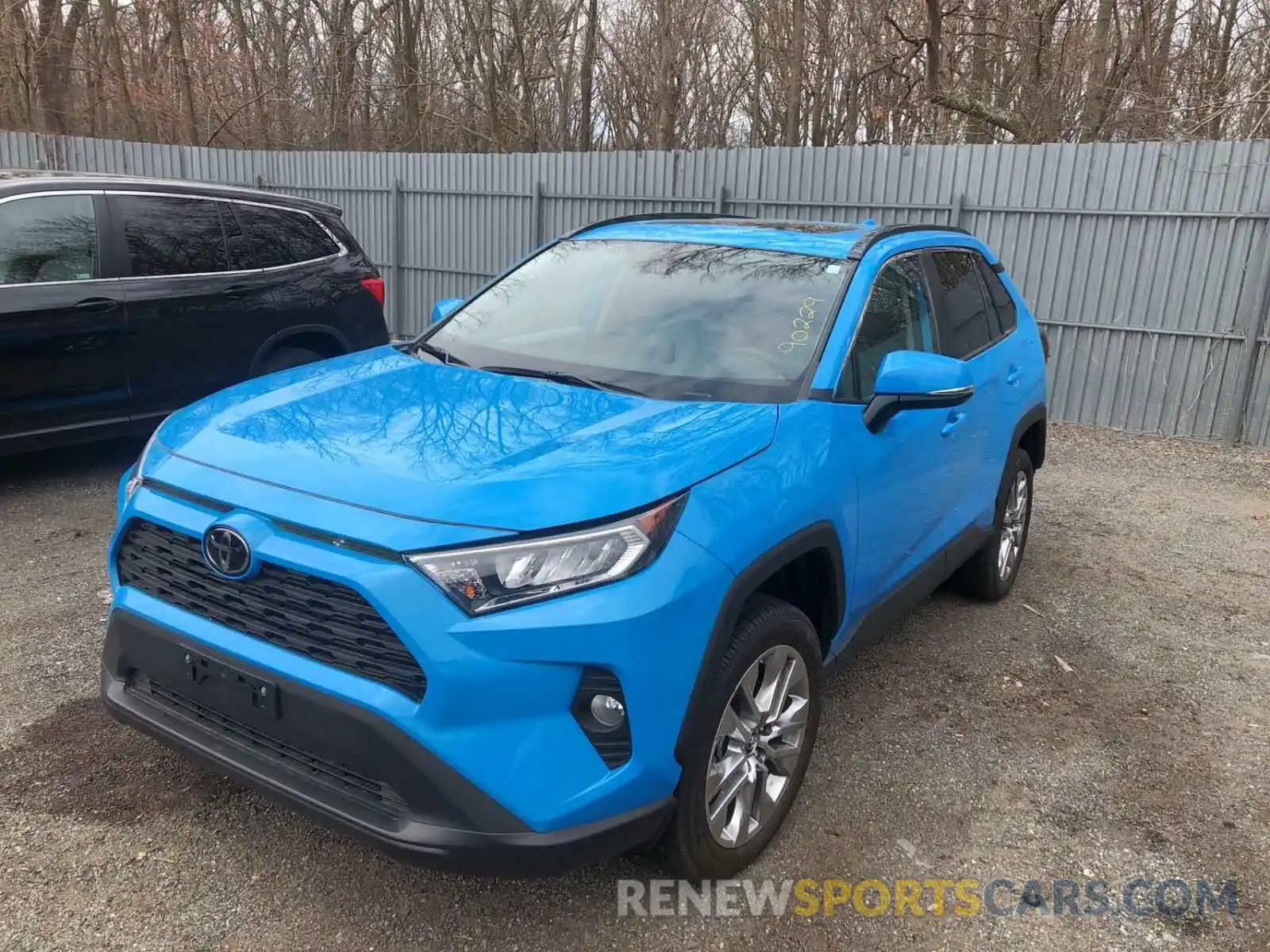 2 Фотография поврежденного автомобиля 2T3A1RFV3KW048146 TOYOTA RAV4 2019