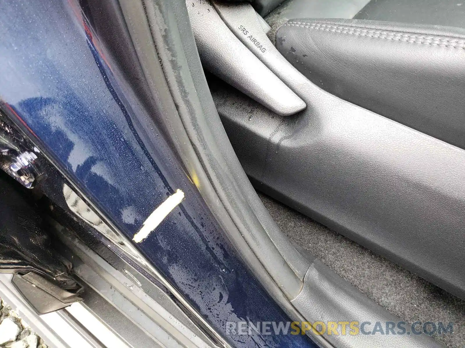 9 Photograph of a damaged car 2T3A1RFV3KW048826 TOYOTA RAV4 2019