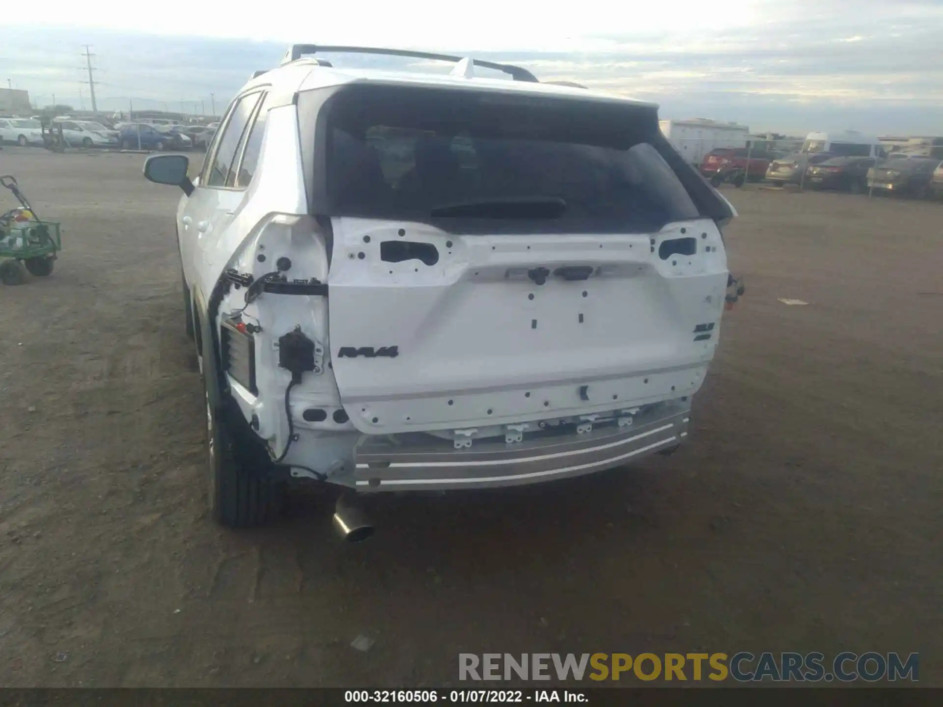 6 Photograph of a damaged car 2T3A1RFV3KW081017 TOYOTA RAV4 2019