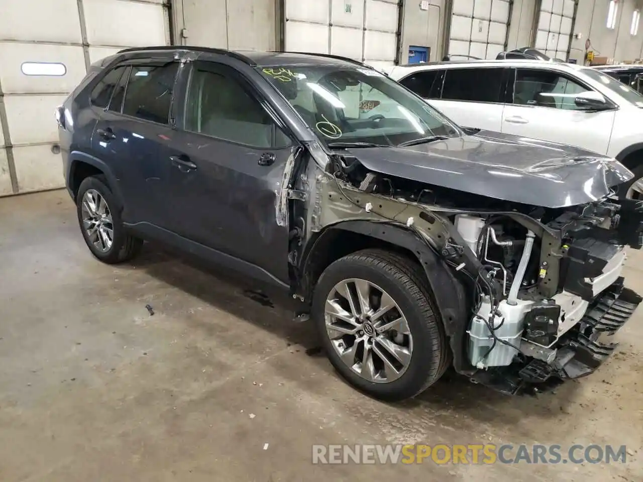 9 Фотография поврежденного автомобиля 2T3A1RFV3KW083107 TOYOTA RAV4 2019