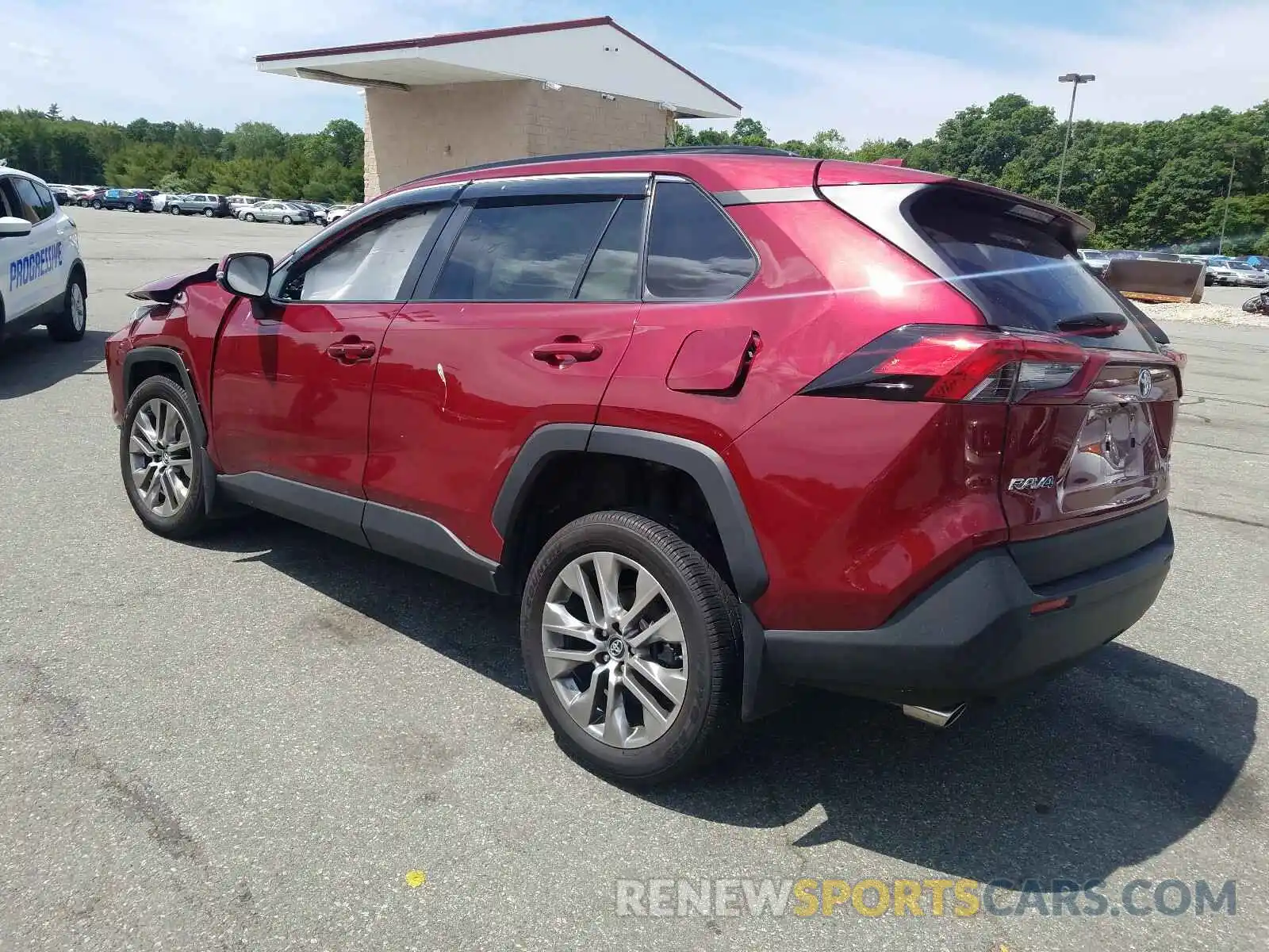 3 Photograph of a damaged car 2T3A1RFV4KC037870 TOYOTA RAV4 2019