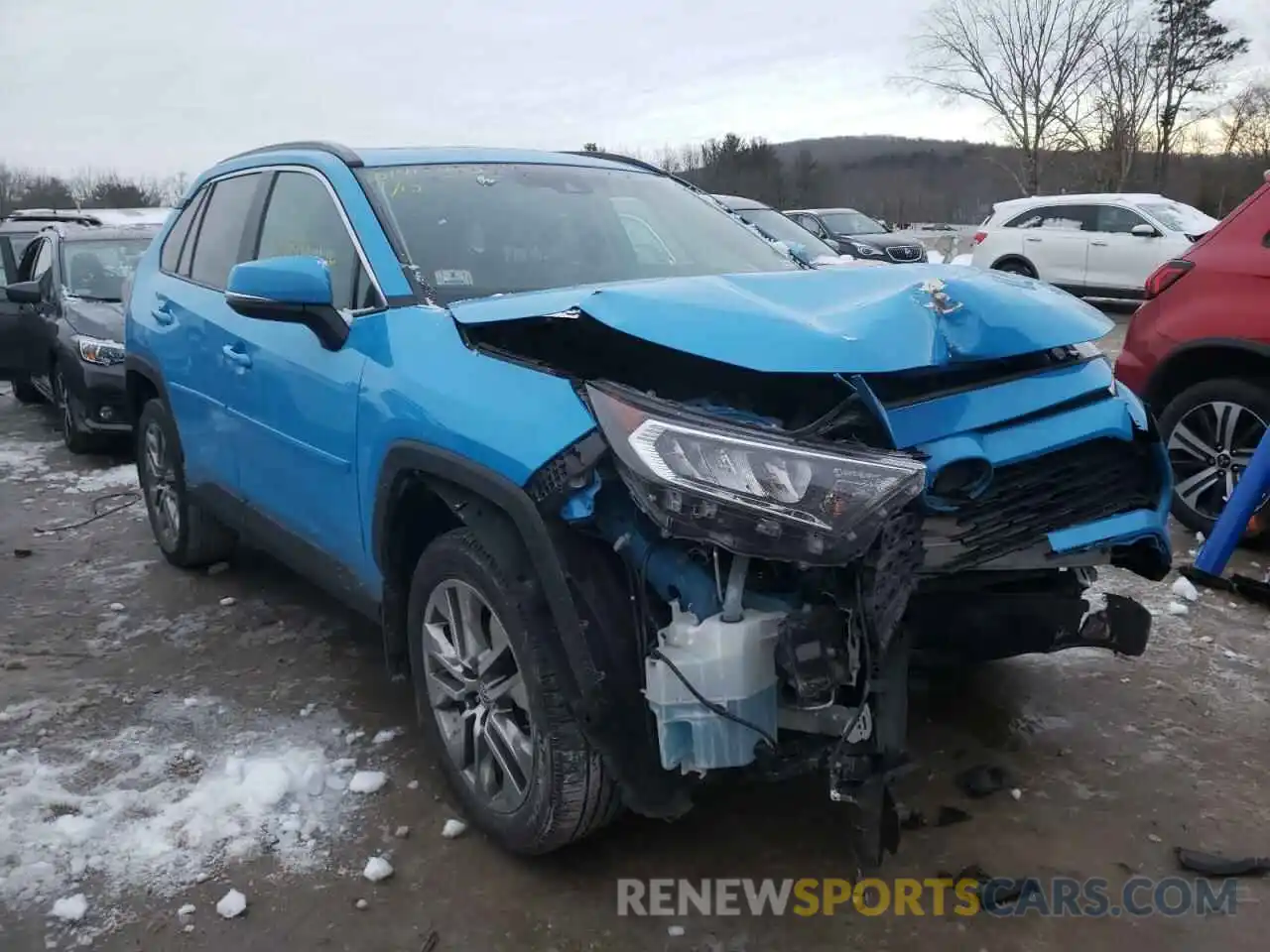 1 Photograph of a damaged car 2T3A1RFV4KC048870 TOYOTA RAV4 2019