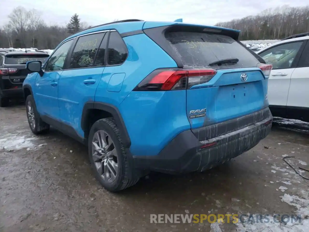 3 Photograph of a damaged car 2T3A1RFV4KC048870 TOYOTA RAV4 2019