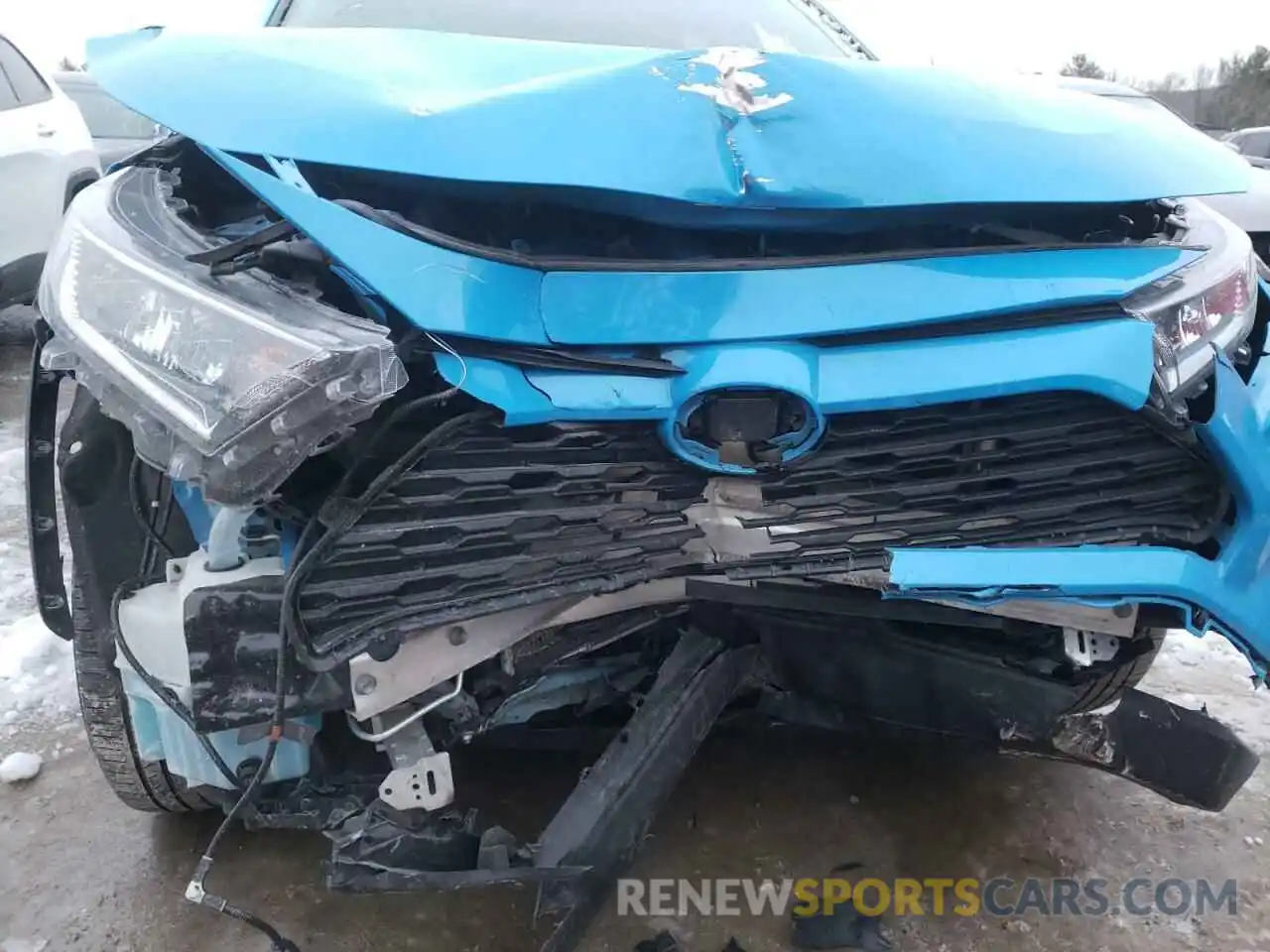 9 Photograph of a damaged car 2T3A1RFV4KC048870 TOYOTA RAV4 2019