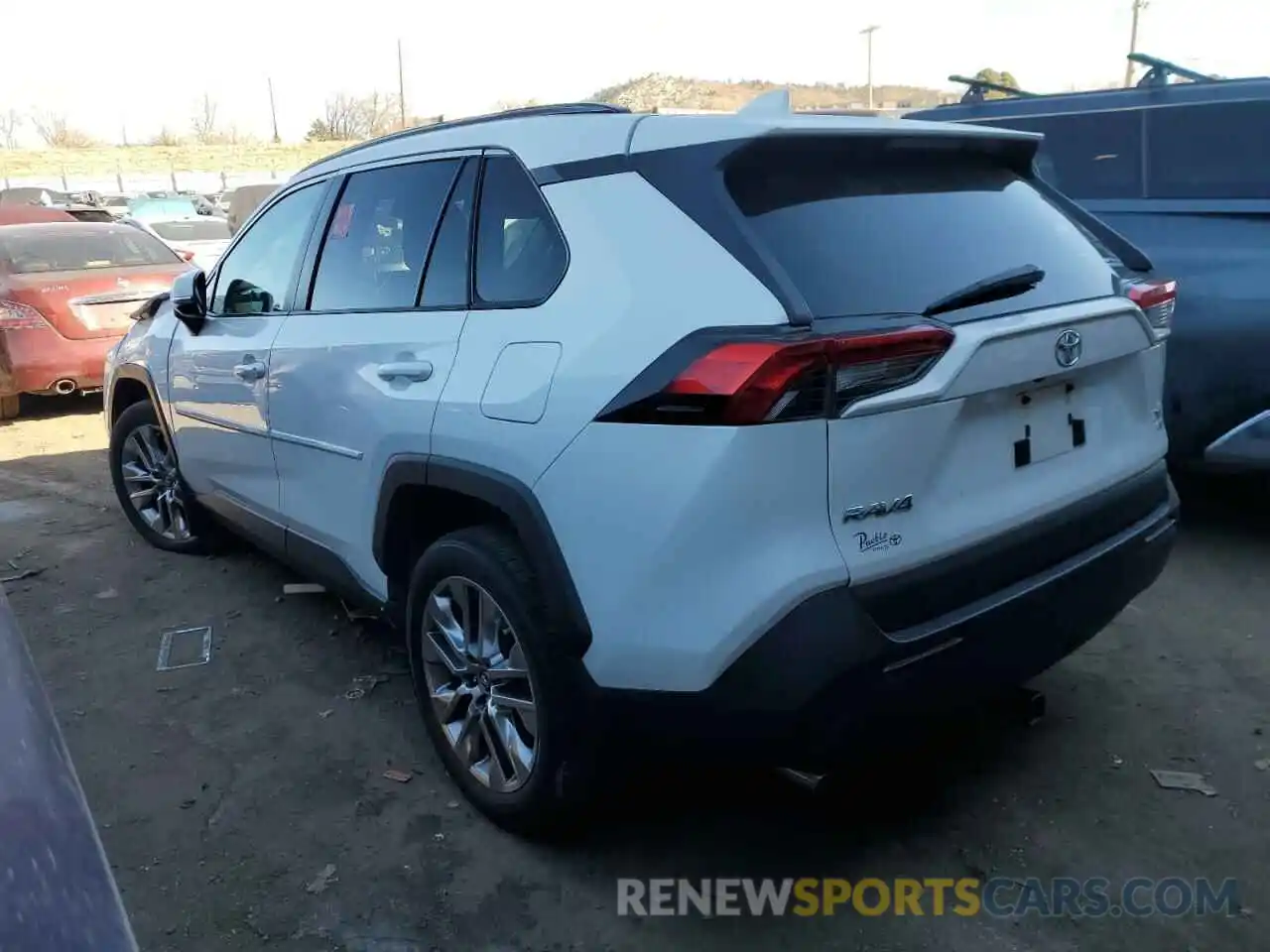 2 Фотография поврежденного автомобиля 2T3A1RFV4KC052465 TOYOTA RAV4 2019