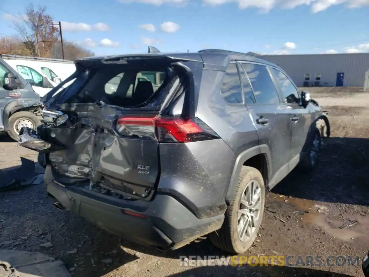 4 Photograph of a damaged car 2T3A1RFV4KC052515 TOYOTA RAV4 2019