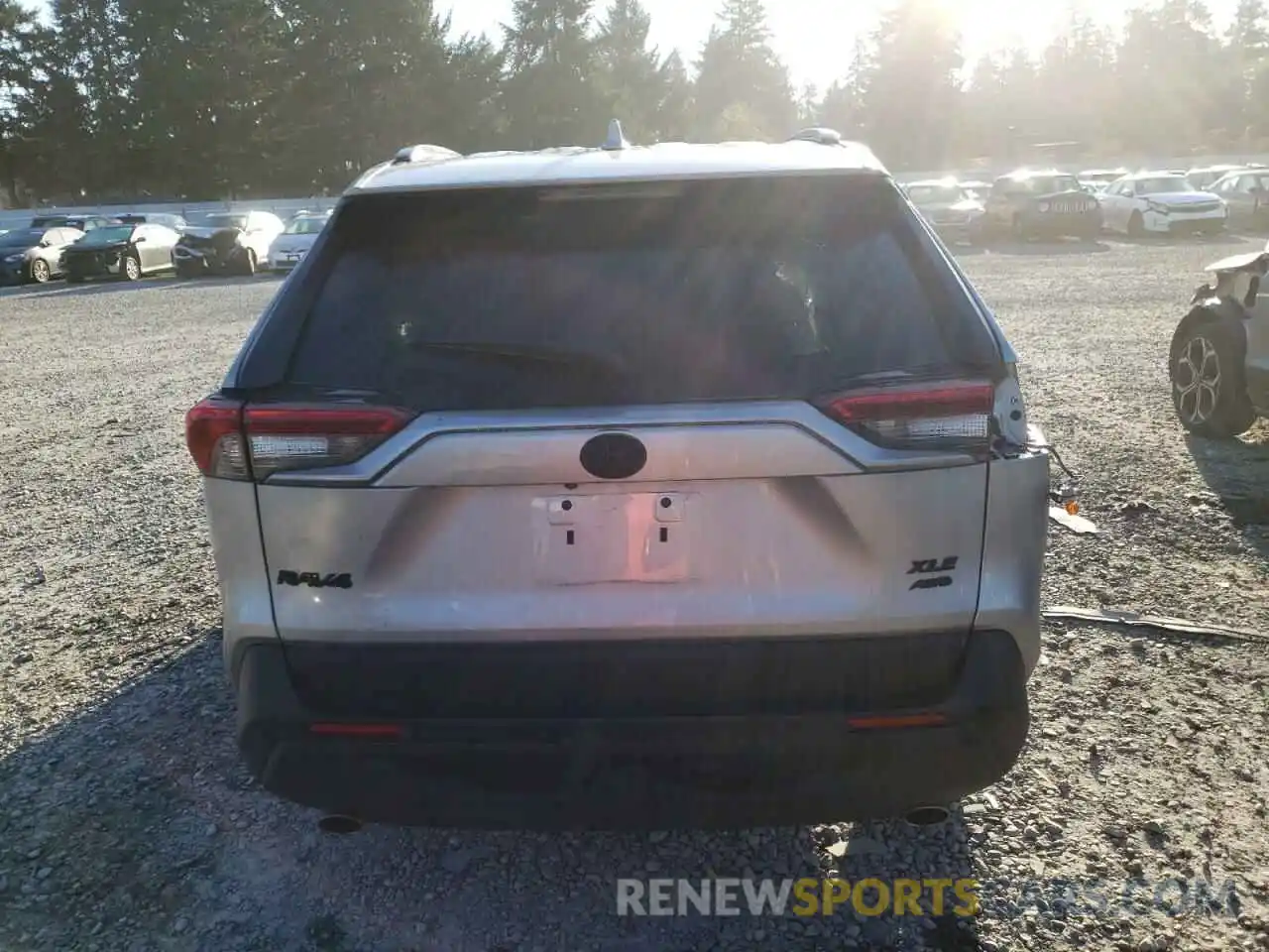 6 Фотография поврежденного автомобиля 2T3A1RFV4KC054085 TOYOTA RAV4 2019