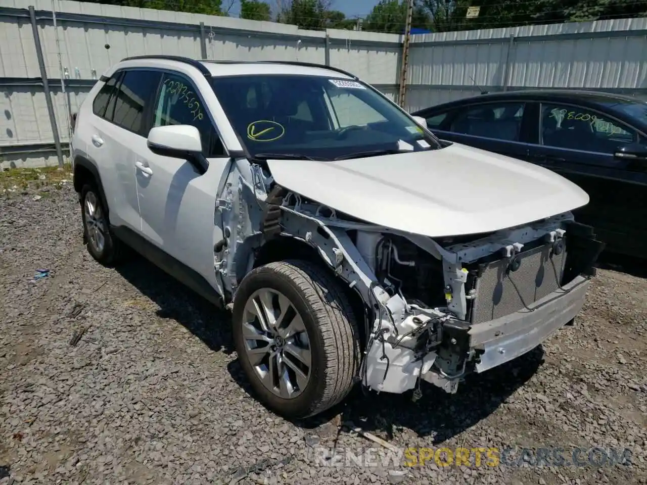 1 Photograph of a damaged car 2T3A1RFV4KW044459 TOYOTA RAV4 2019