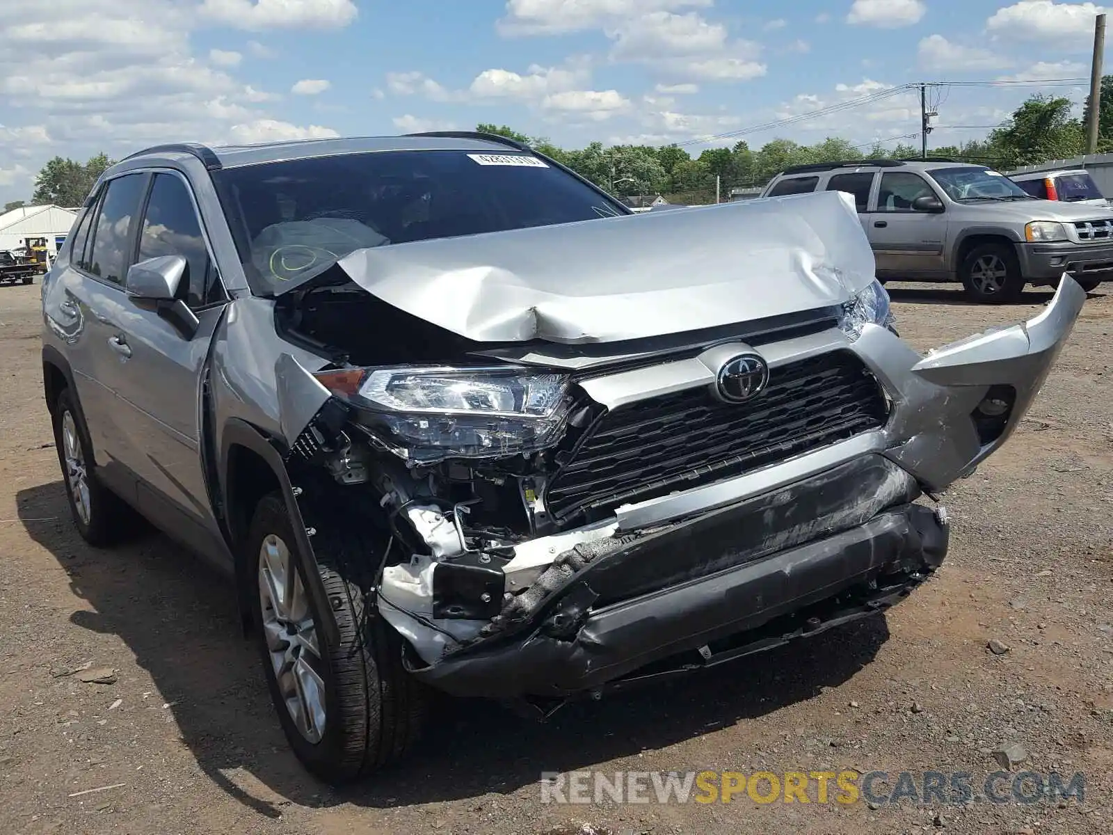 1 Photograph of a damaged car 2T3A1RFV4KW046485 TOYOTA RAV4 2019