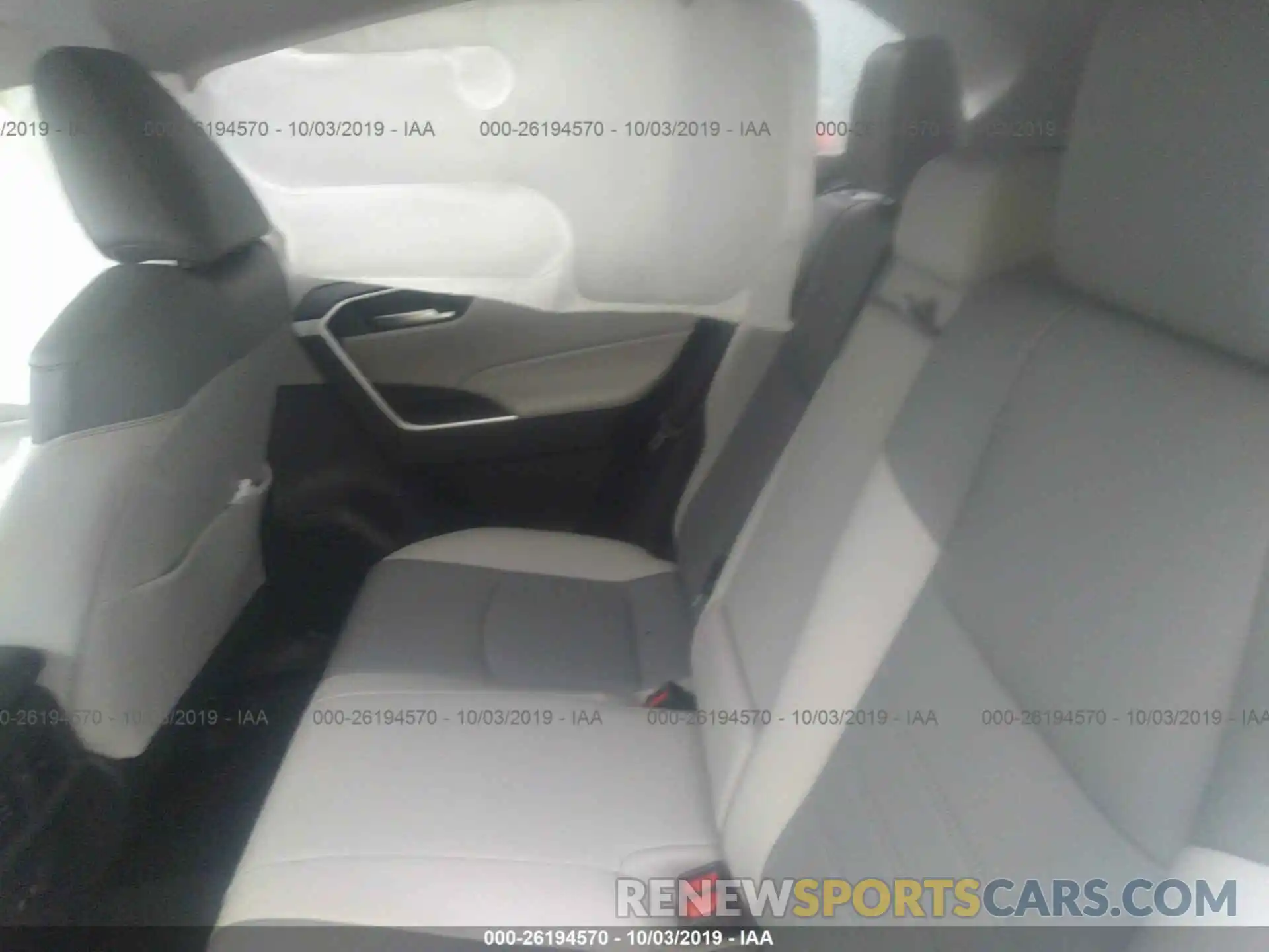 8 Photograph of a damaged car 2T3A1RFV4KW058569 TOYOTA RAV4 2019