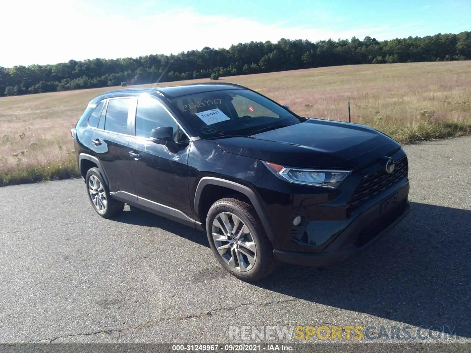 1 Photograph of a damaged car 2T3A1RFV5KC038879 TOYOTA RAV4 2019