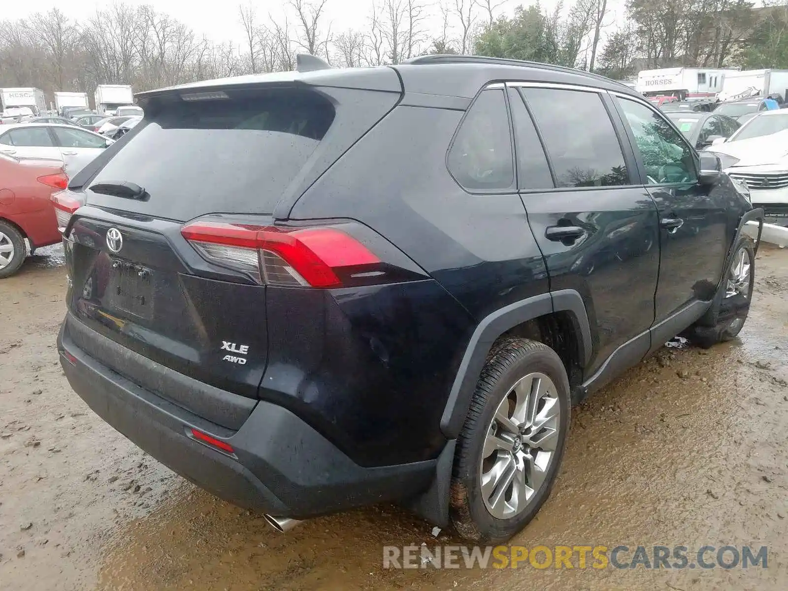 4 Photograph of a damaged car 2T3A1RFV5KW050044 TOYOTA RAV4 2019