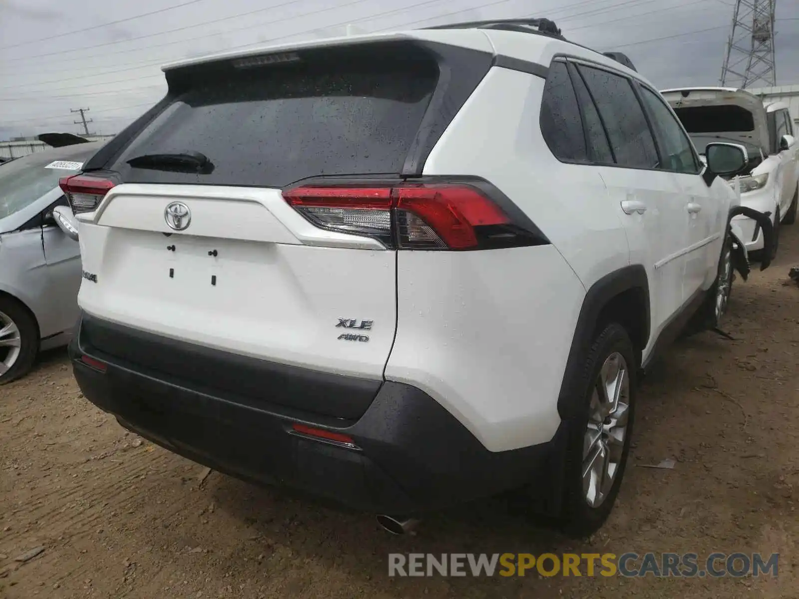 4 Photograph of a damaged car 2T3A1RFV5KW051842 TOYOTA RAV4 2019