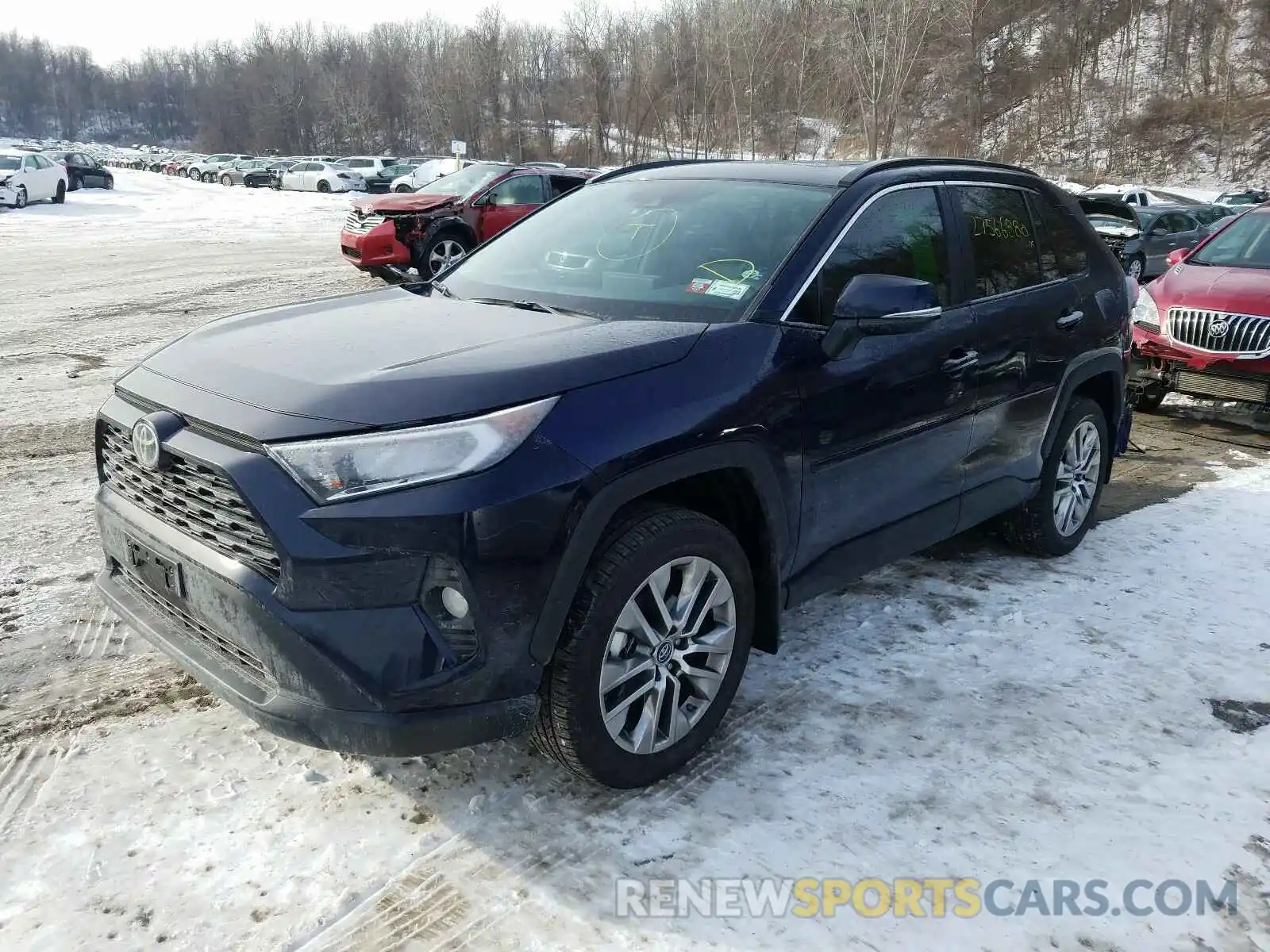 2 Photograph of a damaged car 2T3A1RFV5KW062128 TOYOTA RAV4 2019