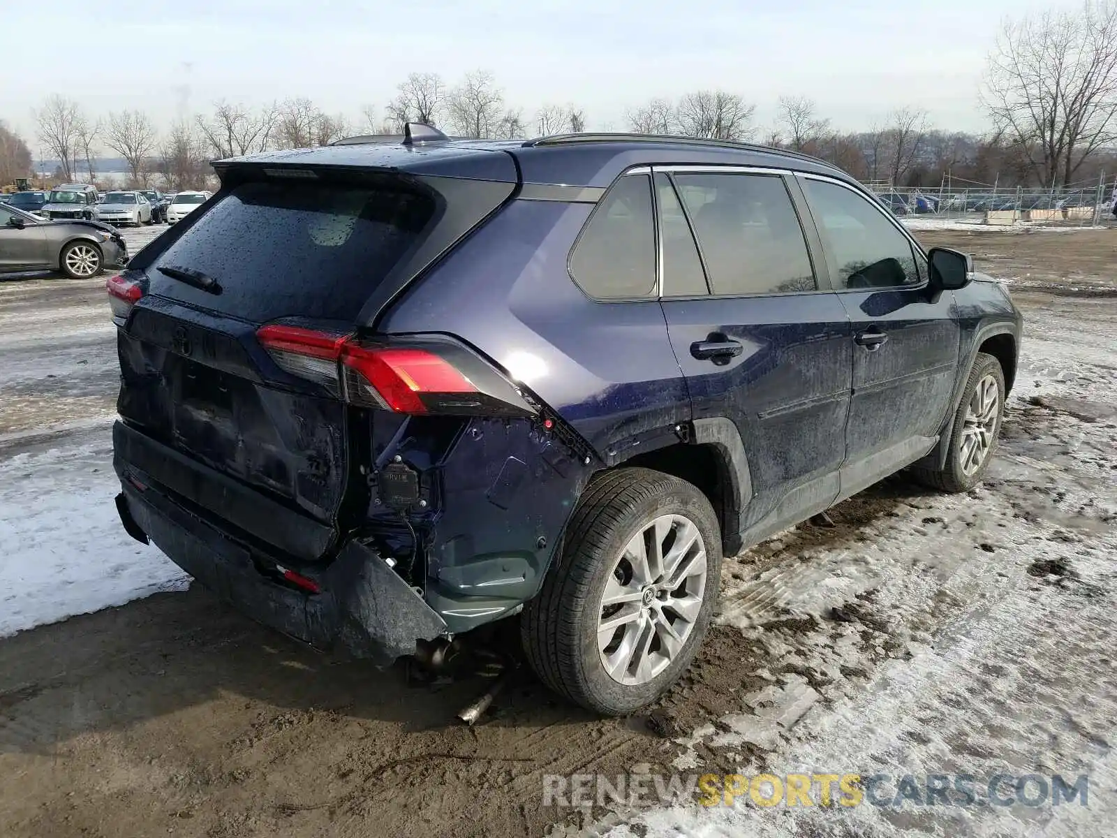 4 Photograph of a damaged car 2T3A1RFV5KW062128 TOYOTA RAV4 2019