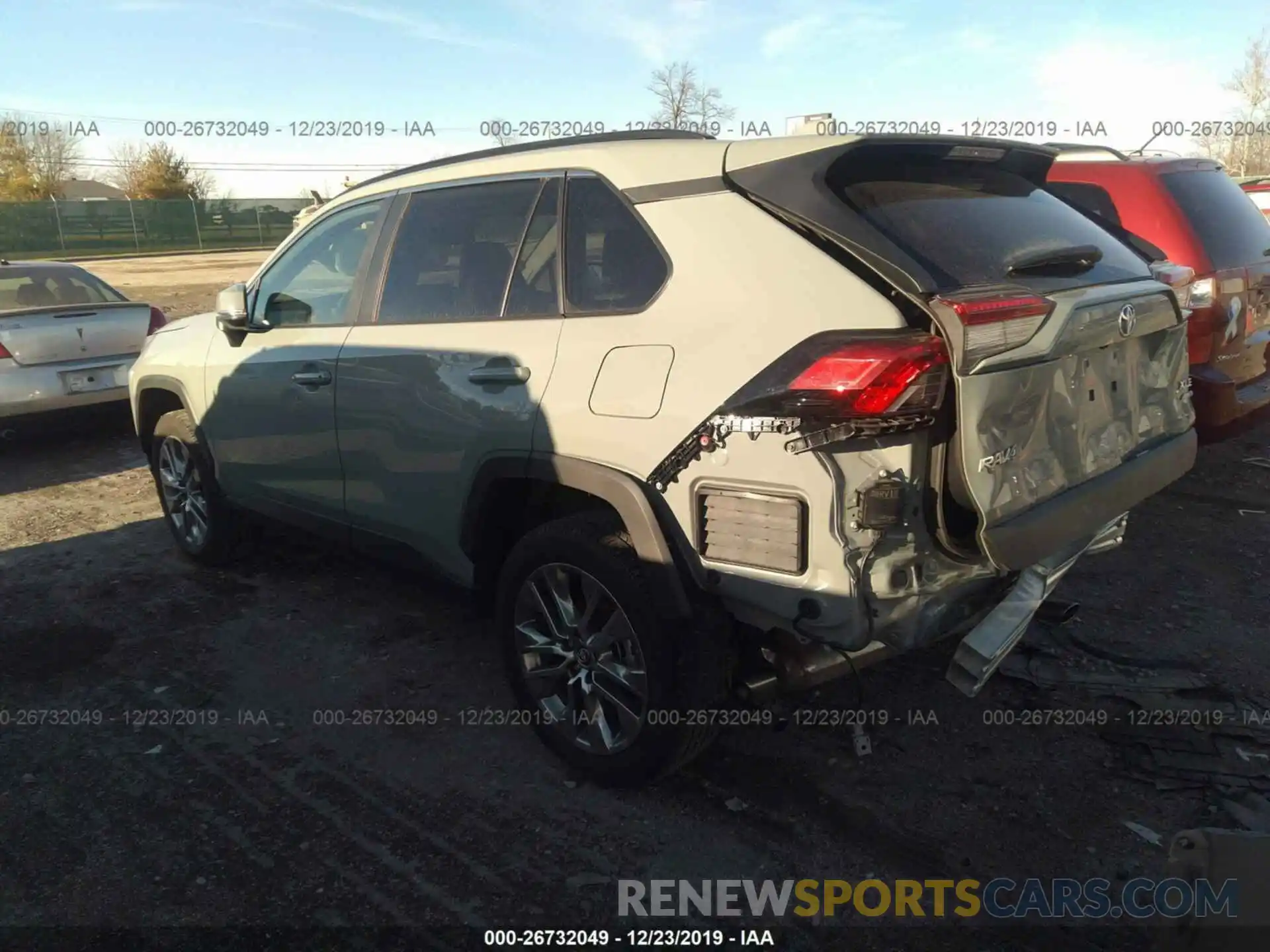 3 Фотография поврежденного автомобиля 2T3A1RFV5KW069290 TOYOTA RAV4 2019