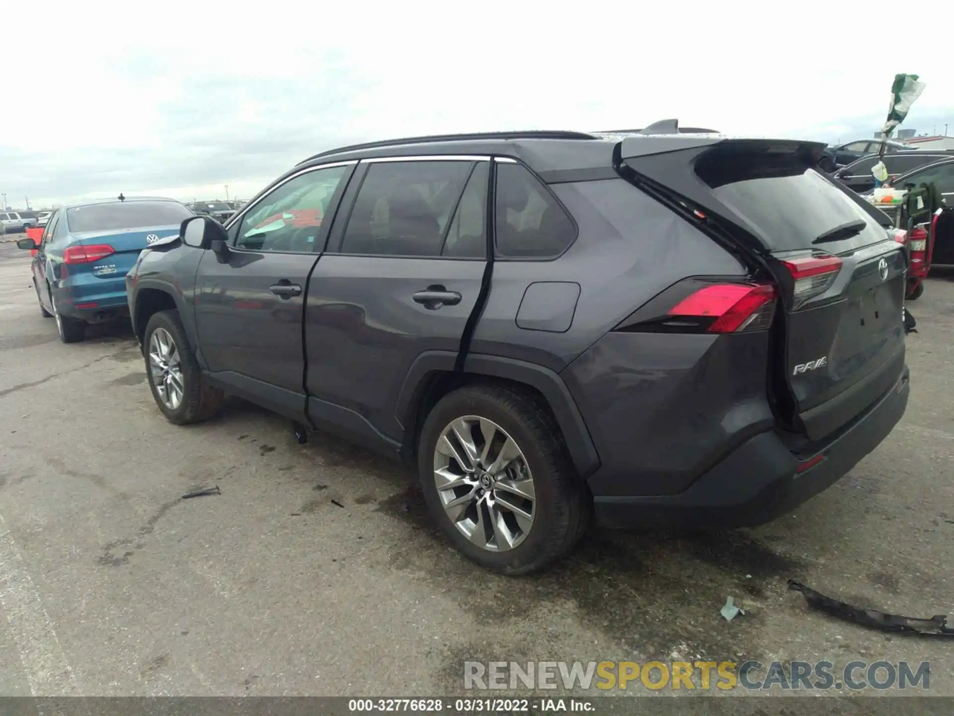 3 Фотография поврежденного автомобиля 2T3A1RFV5KW071220 TOYOTA RAV4 2019