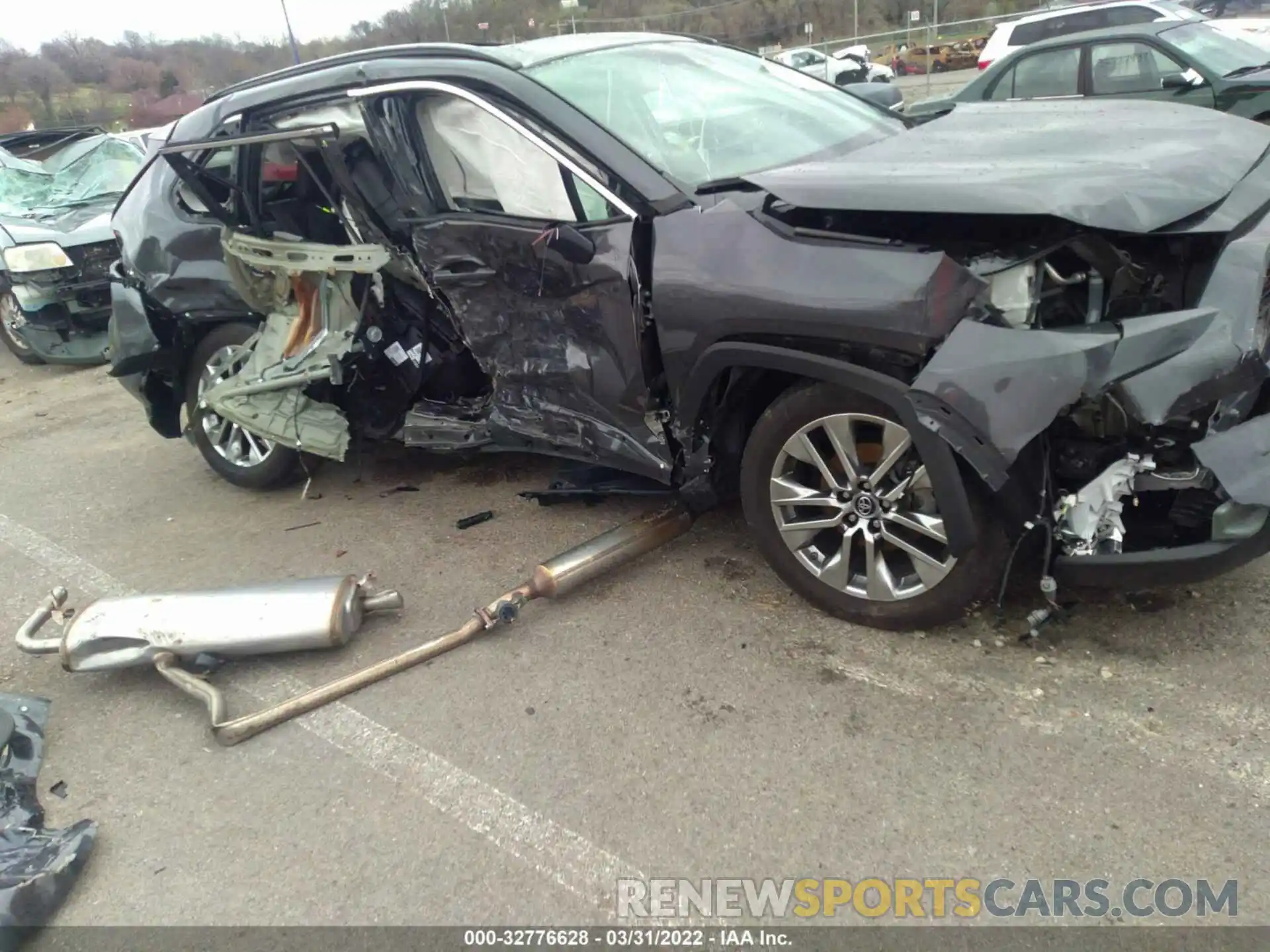 6 Photograph of a damaged car 2T3A1RFV5KW071220 TOYOTA RAV4 2019