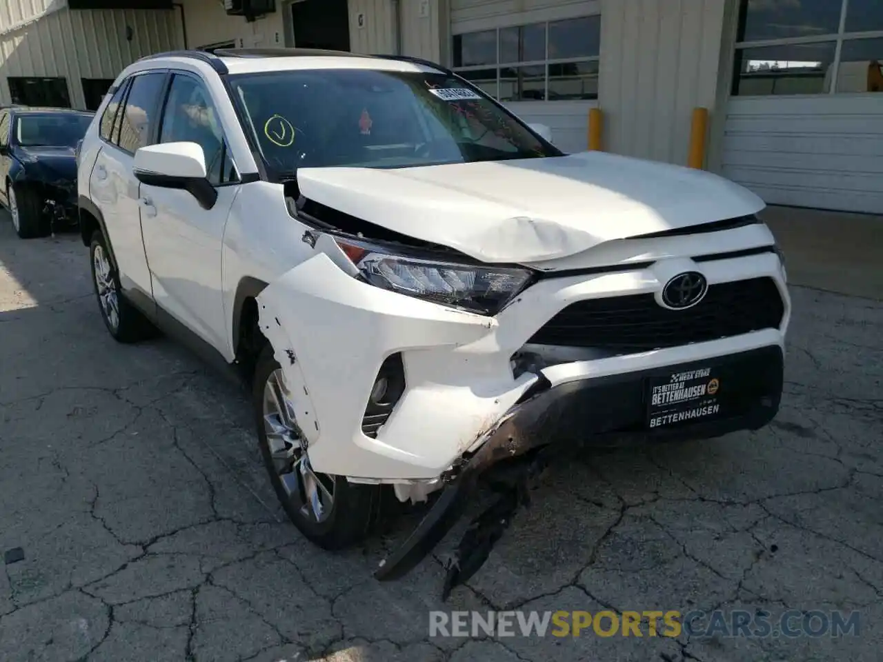 9 Photograph of a damaged car 2T3A1RFV5KW079706 TOYOTA RAV4 2019