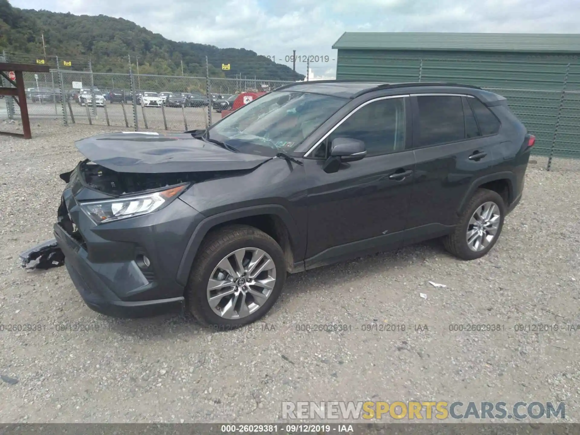 2 Фотография поврежденного автомобиля 2T3A1RFV6KC012033 TOYOTA RAV4 2019