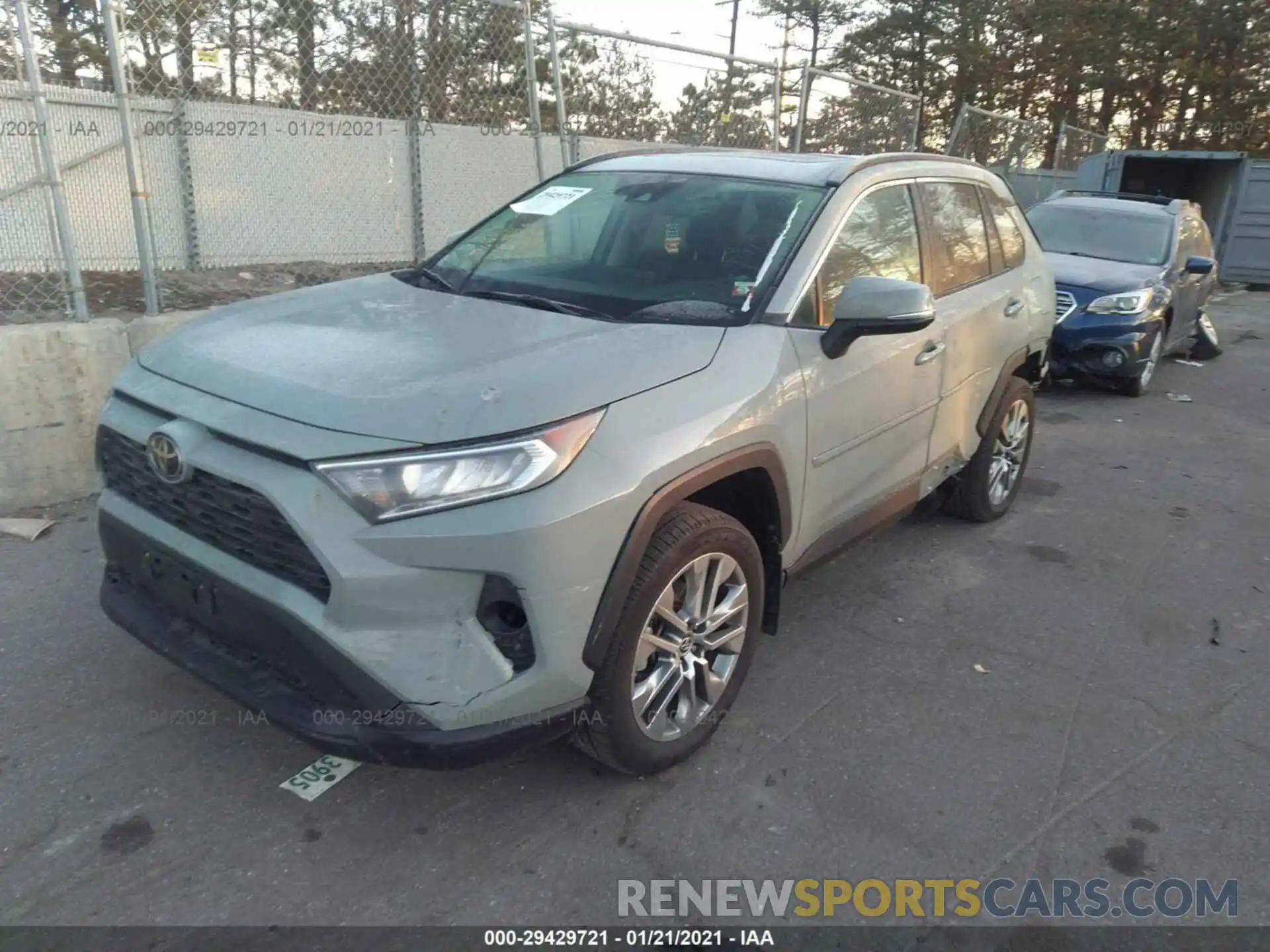 2 Фотография поврежденного автомобиля 2T3A1RFV6KC023582 TOYOTA RAV4 2019