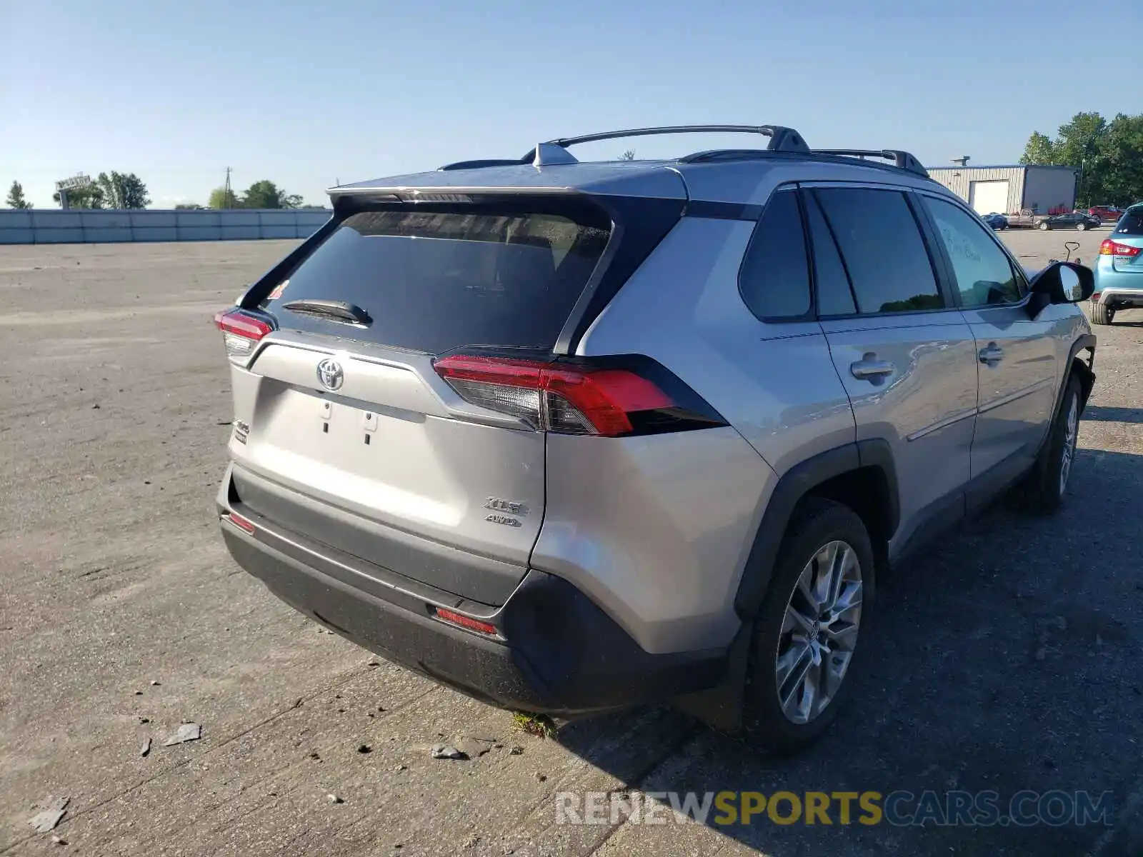 4 Фотография поврежденного автомобиля 2T3A1RFV6KC024473 TOYOTA RAV4 2019