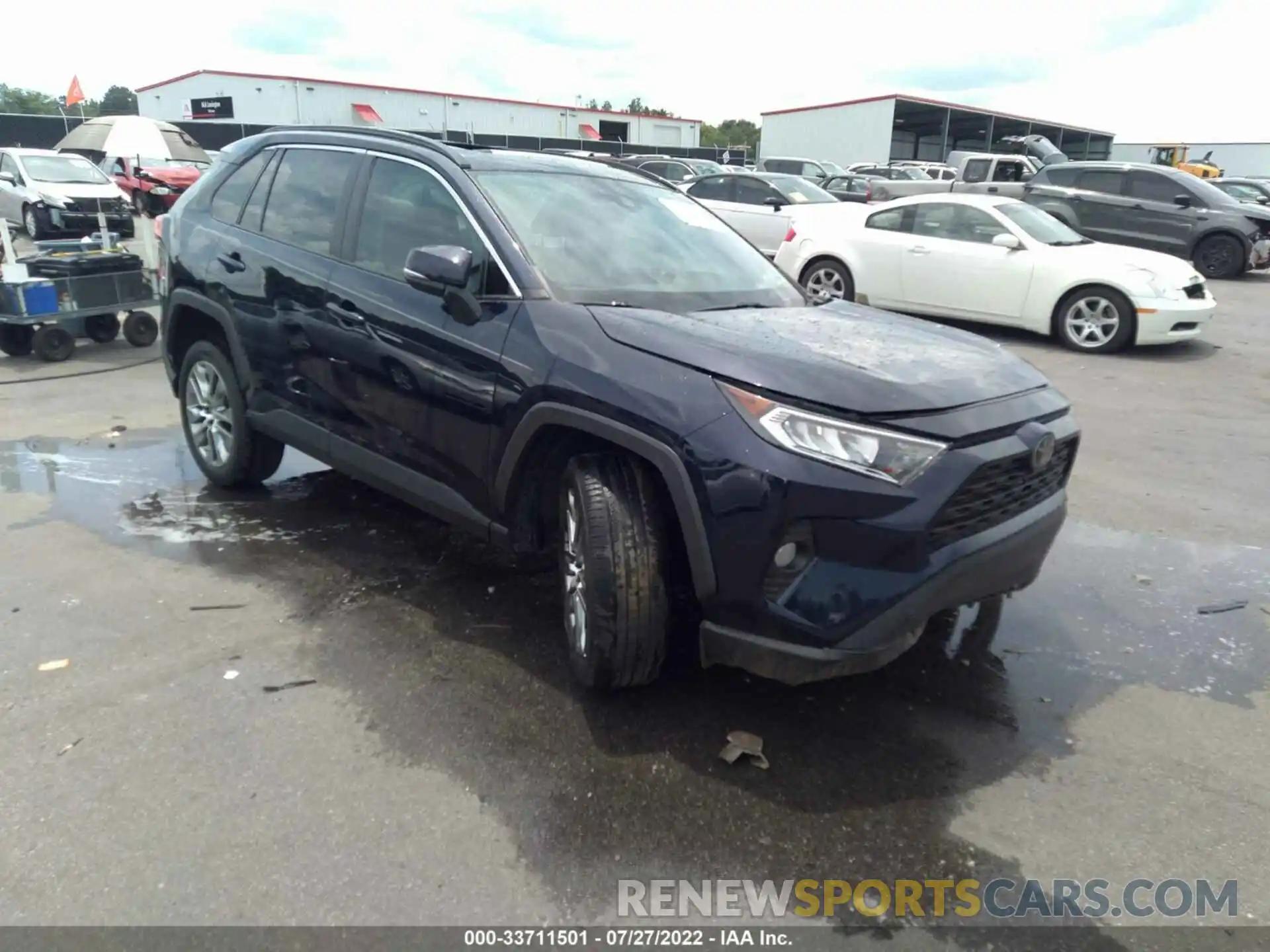 1 Photograph of a damaged car 2T3A1RFV6KC029513 TOYOTA RAV4 2019