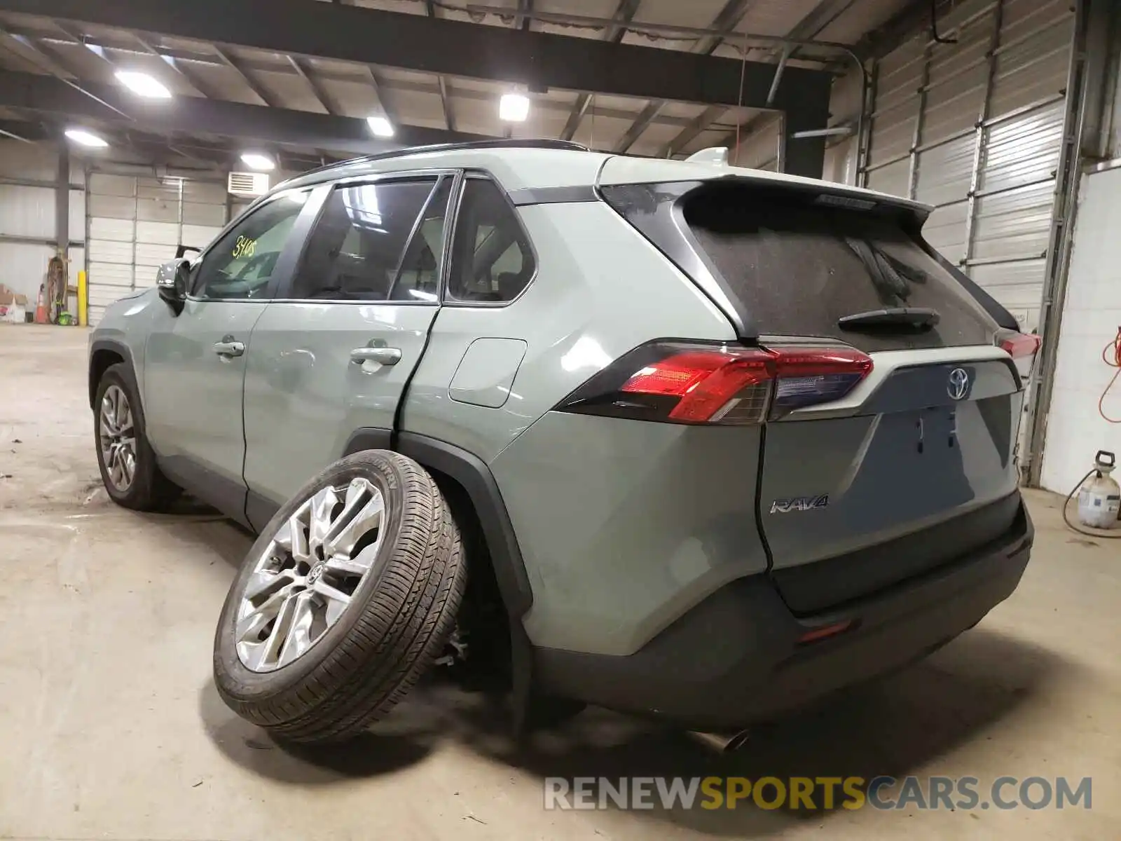 3 Photograph of a damaged car 2T3A1RFV6KC039197 TOYOTA RAV4 2019