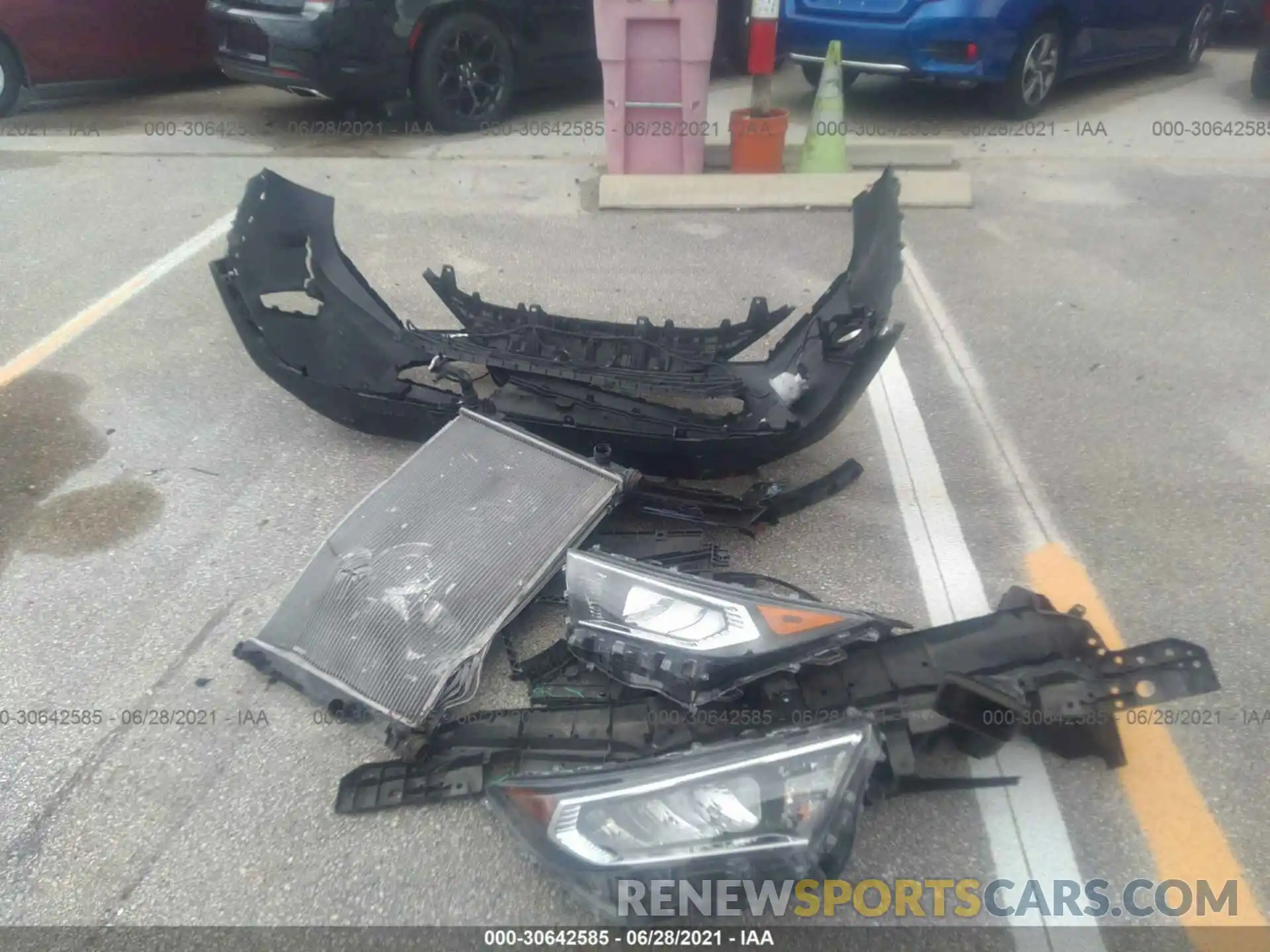 12 Photograph of a damaged car 2T3A1RFV6KC039958 TOYOTA RAV4 2019