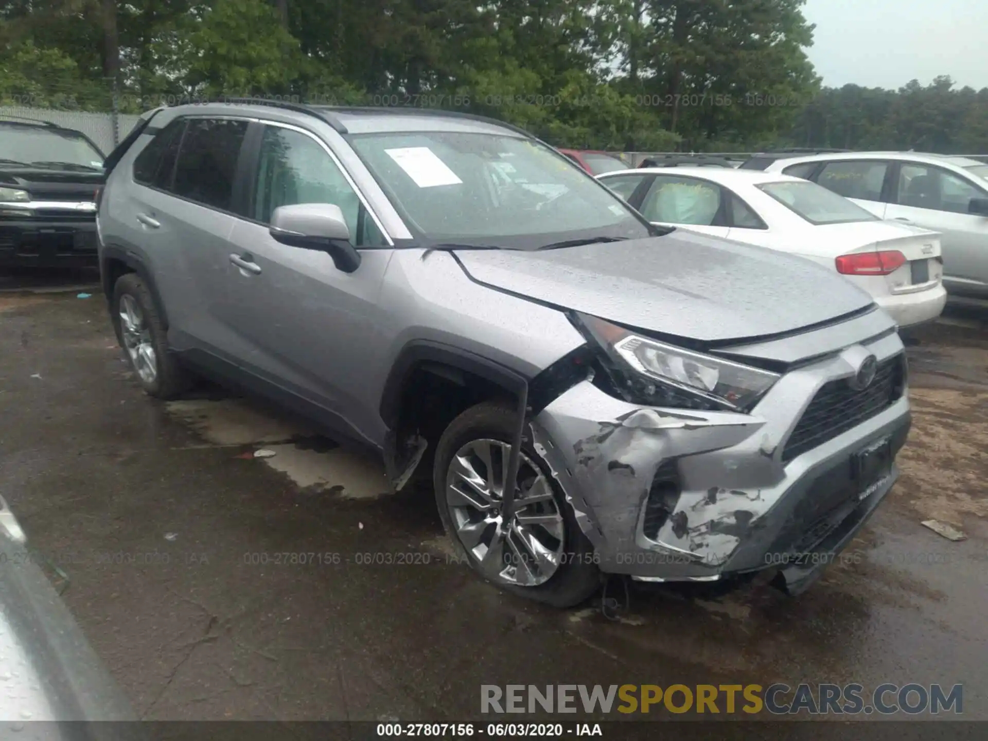 1 Photograph of a damaged car 2T3A1RFV6KC042875 TOYOTA RAV4 2019