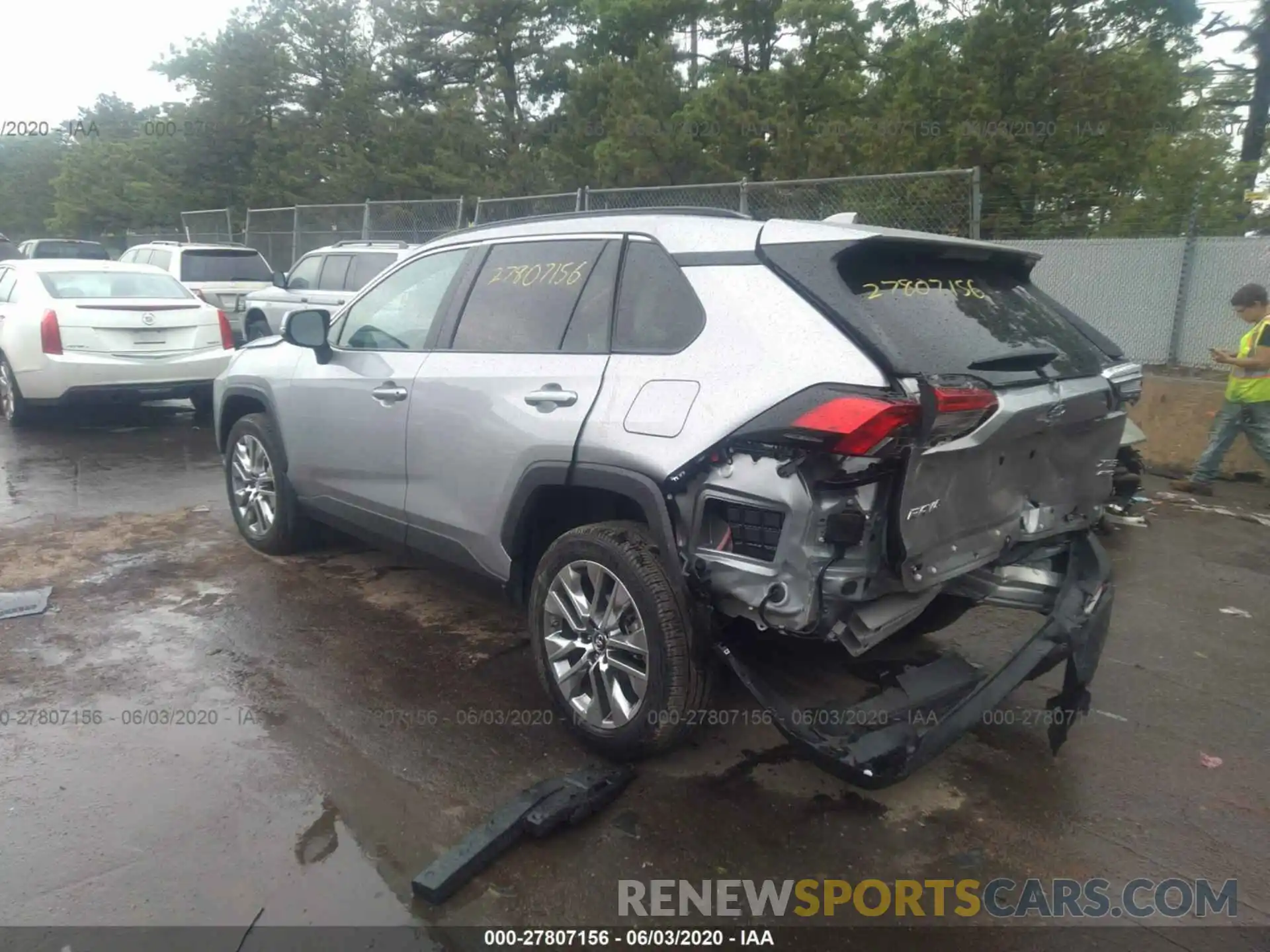 3 Photograph of a damaged car 2T3A1RFV6KC042875 TOYOTA RAV4 2019