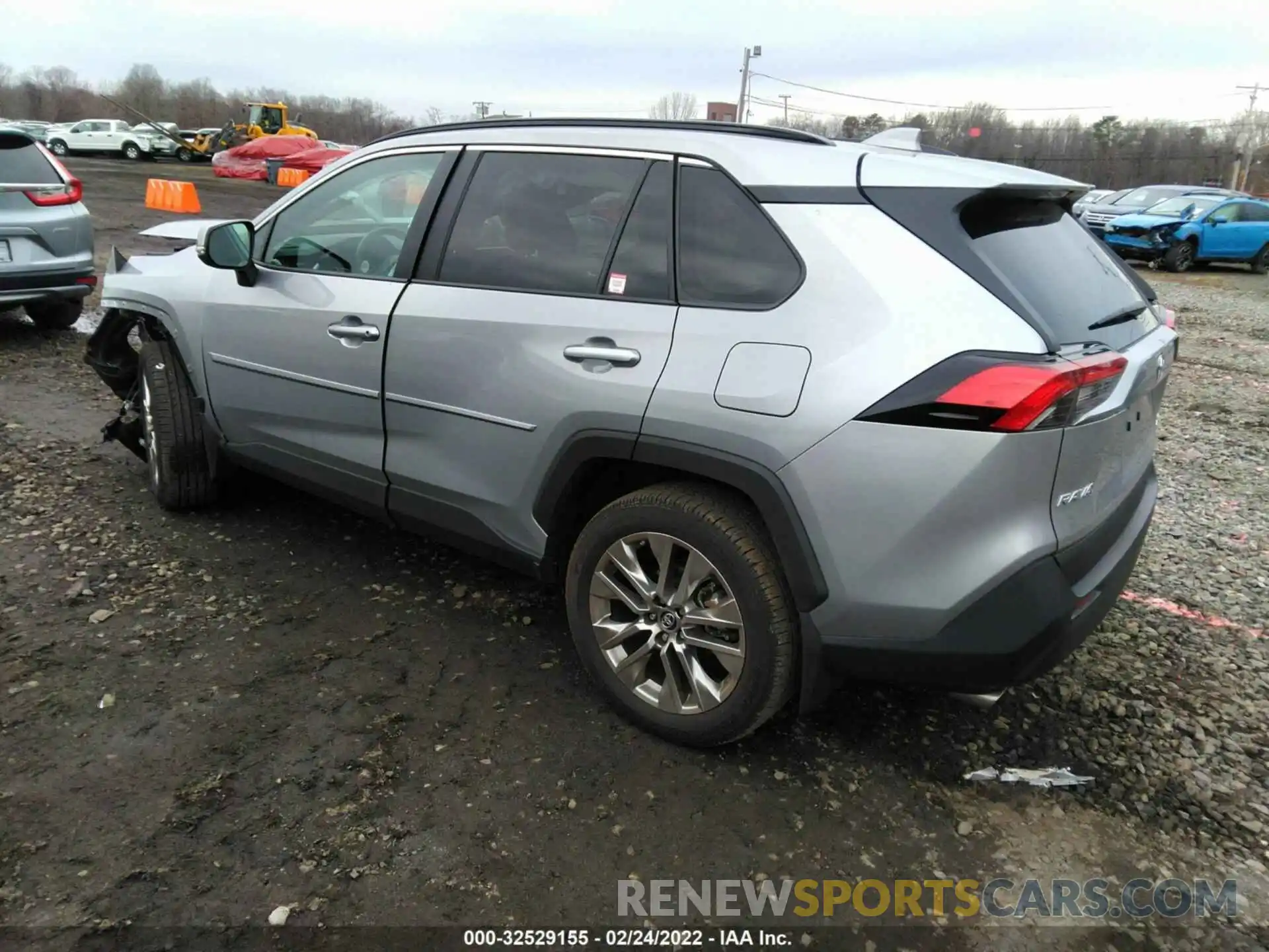 3 Фотография поврежденного автомобиля 2T3A1RFV6KC046280 TOYOTA RAV4 2019