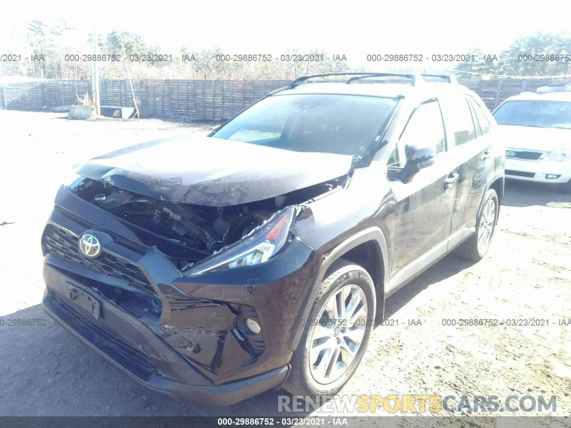 2 Фотография поврежденного автомобиля 2T3A1RFV6KW001659 TOYOTA RAV4 2019