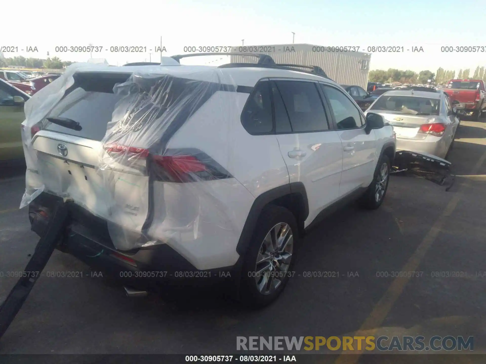 4 Photograph of a damaged car 2T3A1RFV6KW047041 TOYOTA RAV4 2019