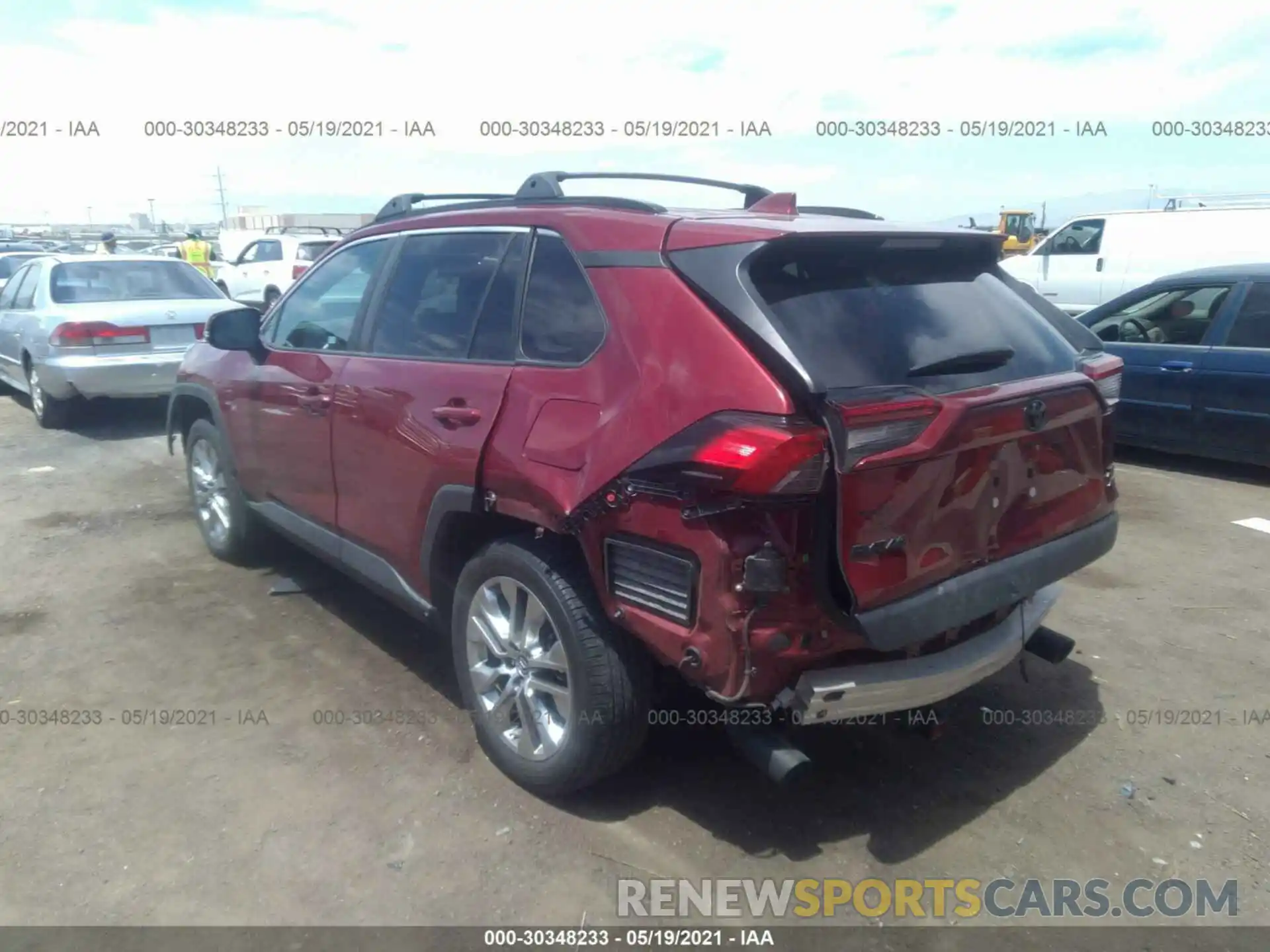 3 Photograph of a damaged car 2T3A1RFV6KW052126 TOYOTA RAV4 2019