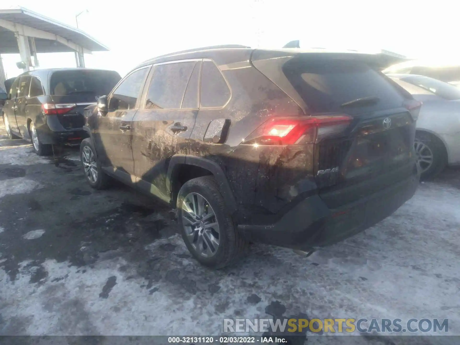 3 Фотография поврежденного автомобиля 2T3A1RFV6KW069721 TOYOTA RAV4 2019