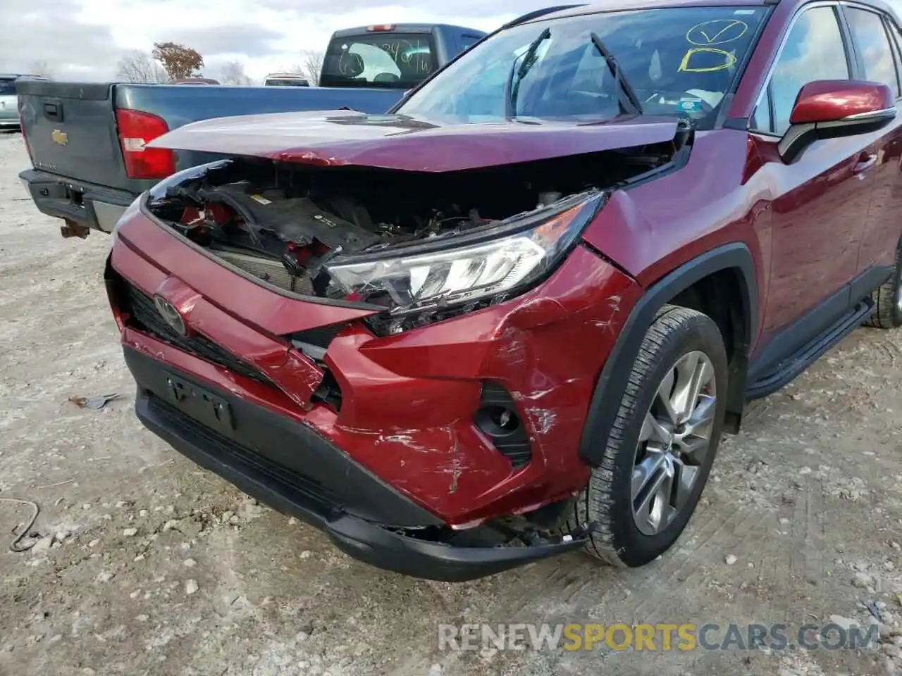 9 Photograph of a damaged car 2T3A1RFV7KC029648 TOYOTA RAV4 2019