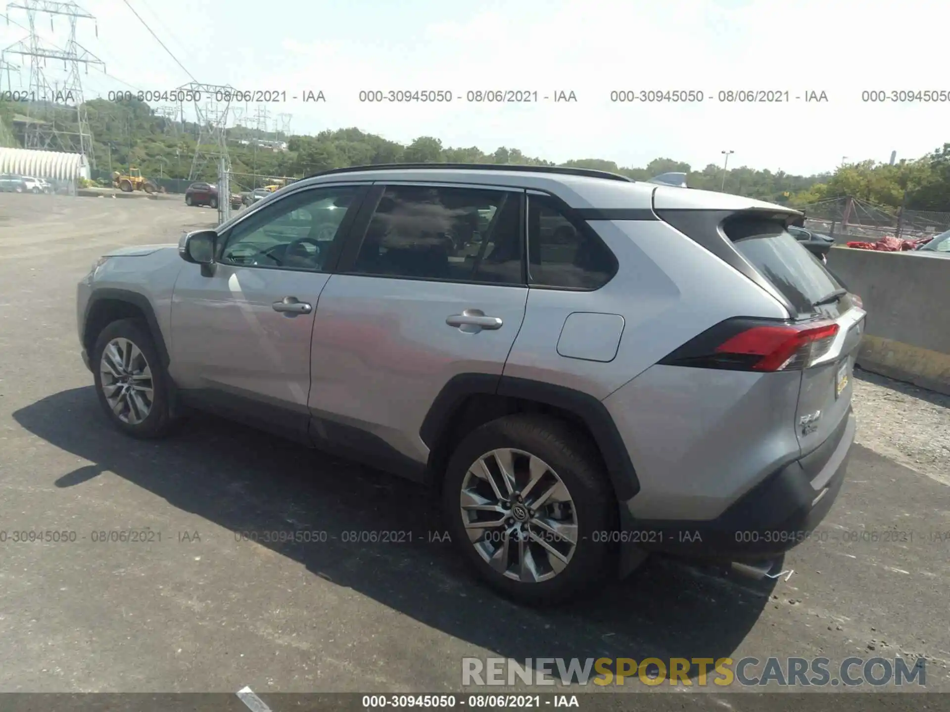 3 Photograph of a damaged car 2T3A1RFV7KC032355 TOYOTA RAV4 2019