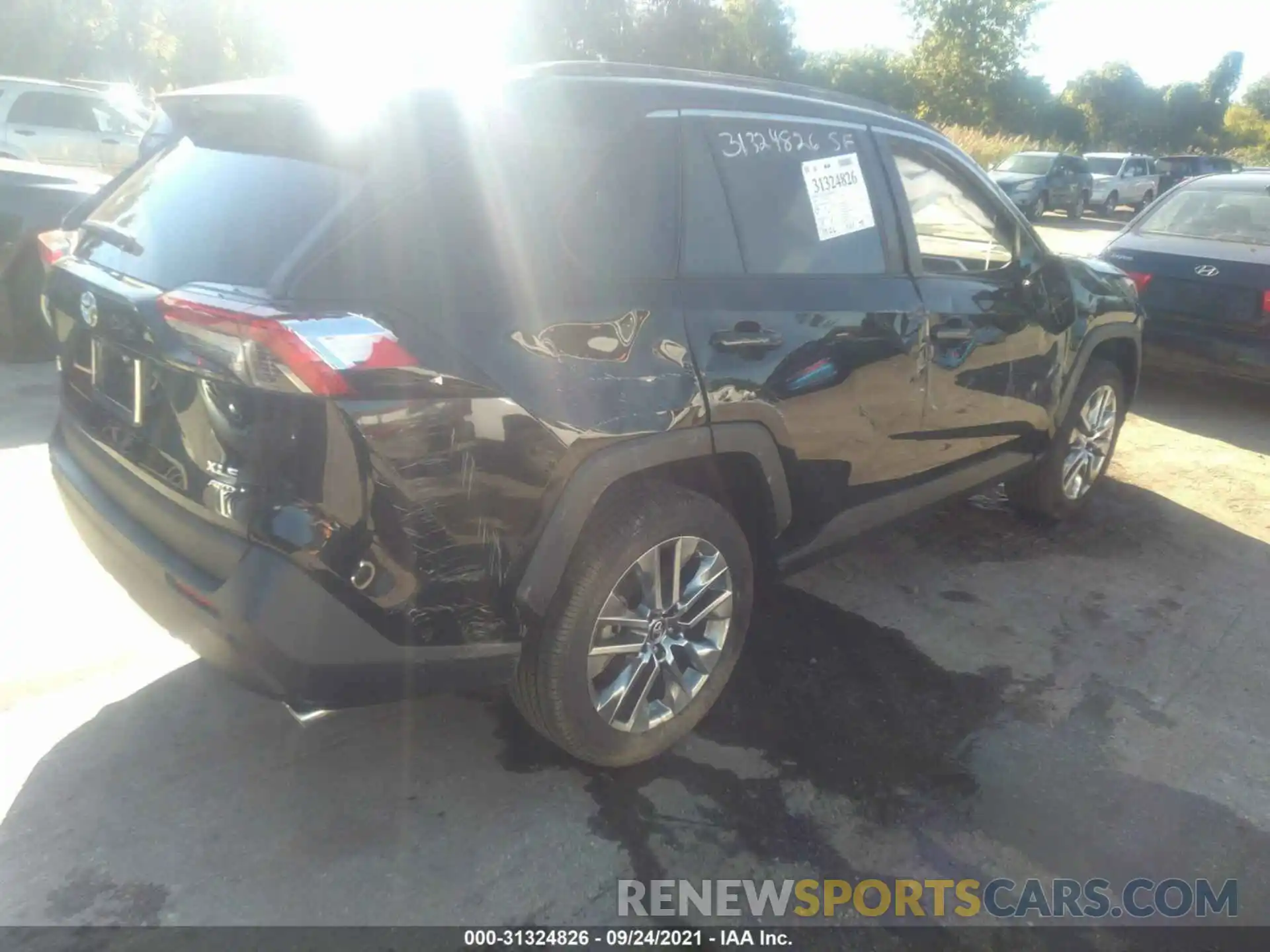 4 Photograph of a damaged car 2T3A1RFV7KC046305 TOYOTA RAV4 2019