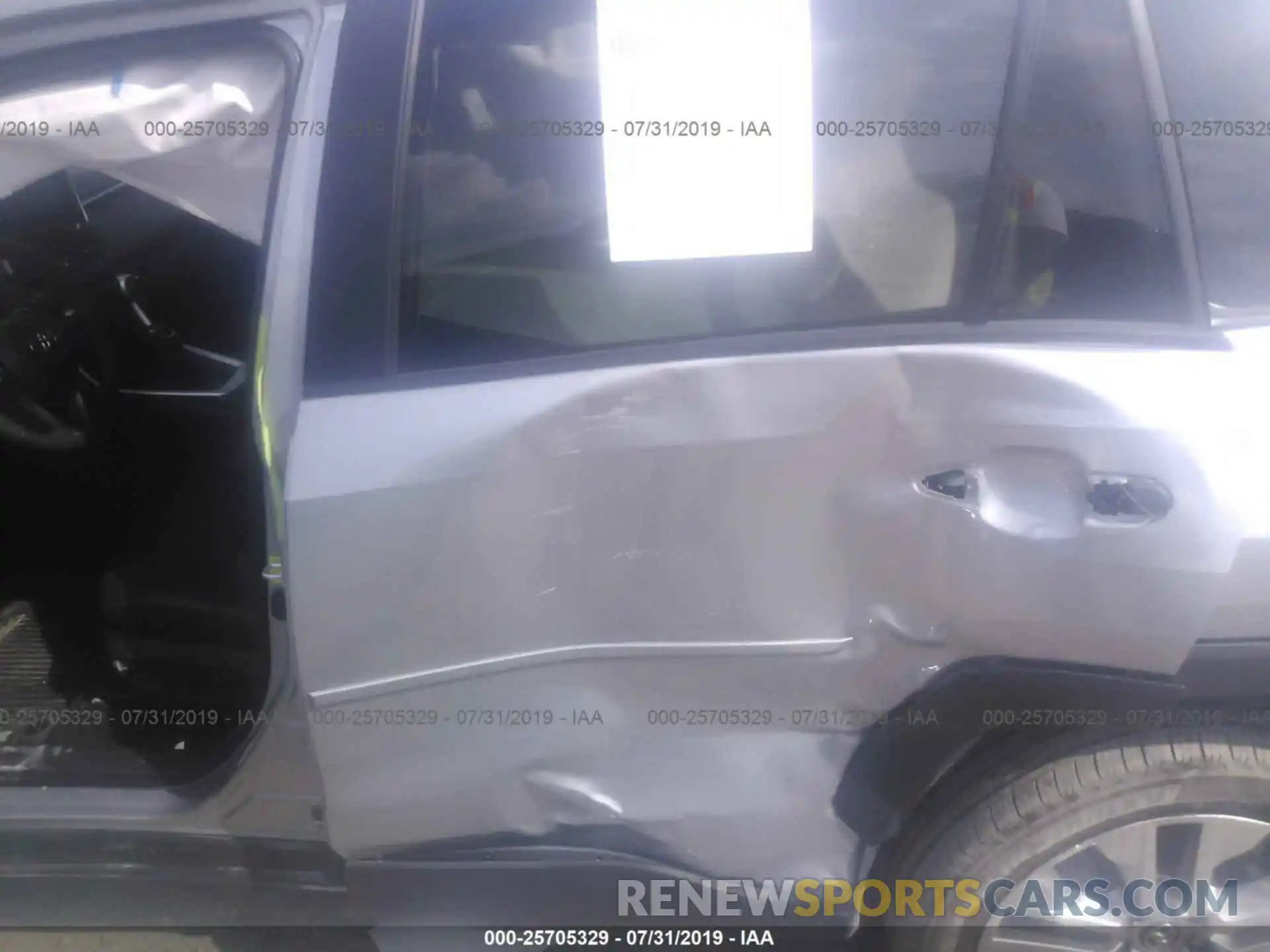 6 Photograph of a damaged car 2T3A1RFV7KW011262 TOYOTA RAV4 2019