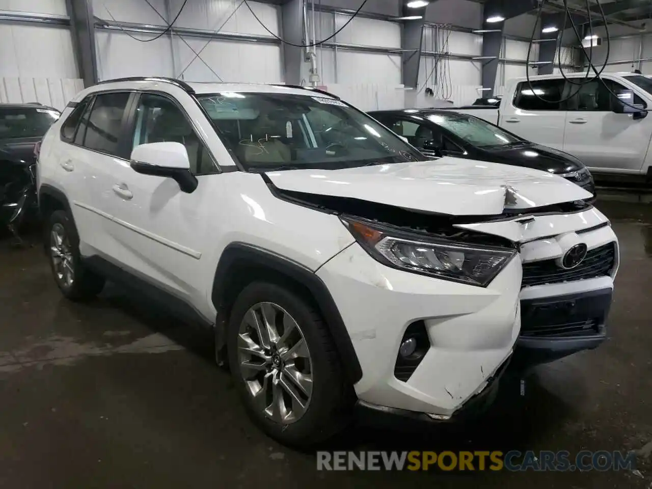 1 Photograph of a damaged car 2T3A1RFV7KW034251 TOYOTA RAV4 2019