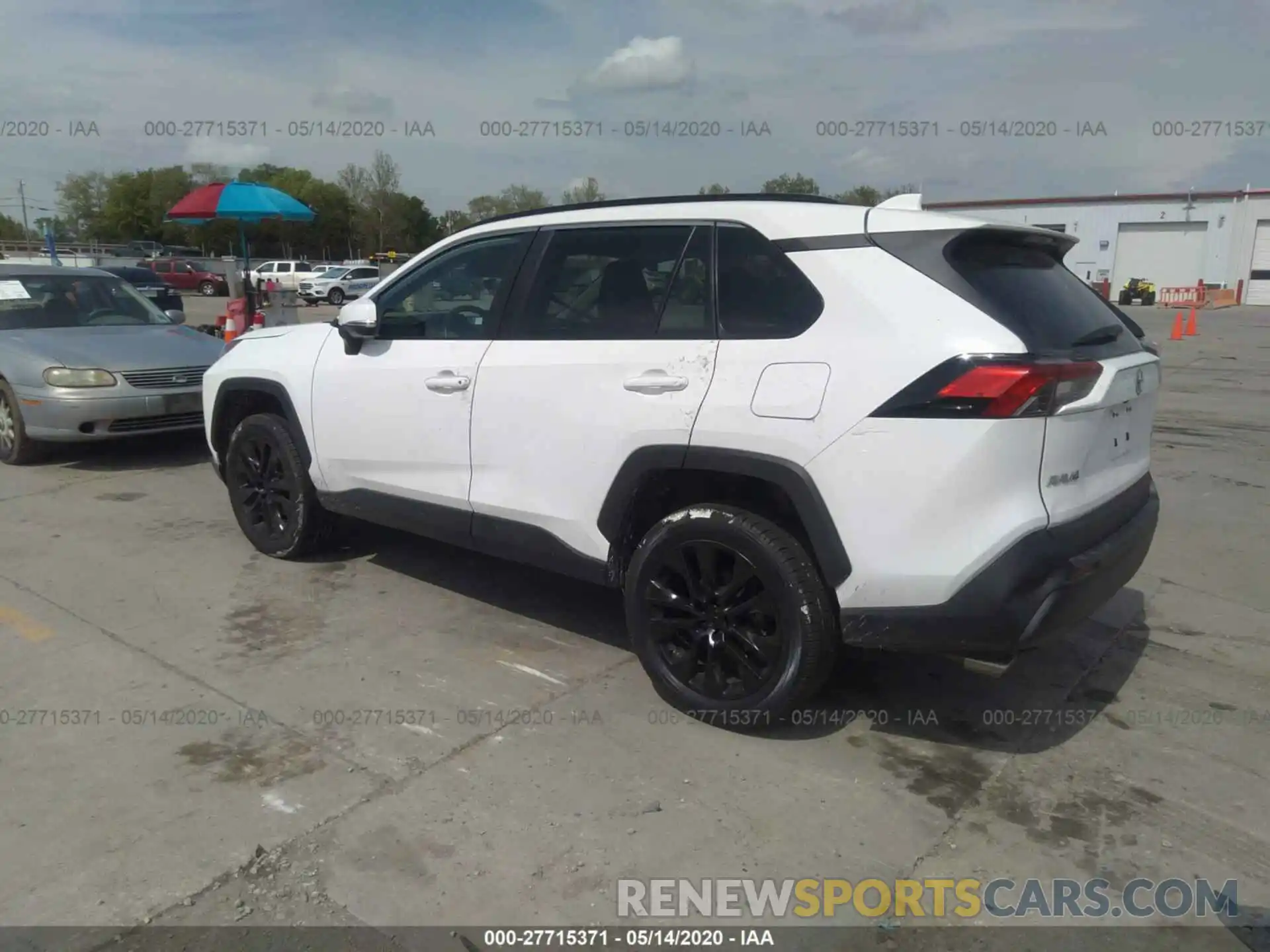 3 Фотография поврежденного автомобиля 2T3A1RFV7KW072708 TOYOTA RAV4 2019