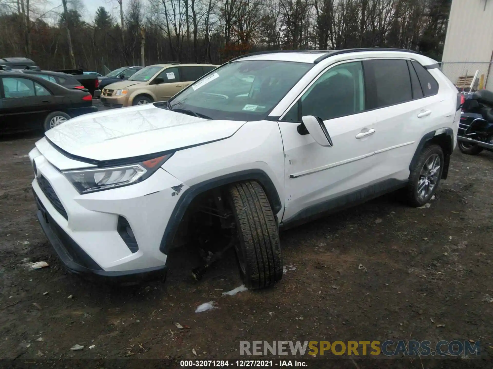 2 Фотография поврежденного автомобиля 2T3A1RFV7KW080274 TOYOTA RAV4 2019