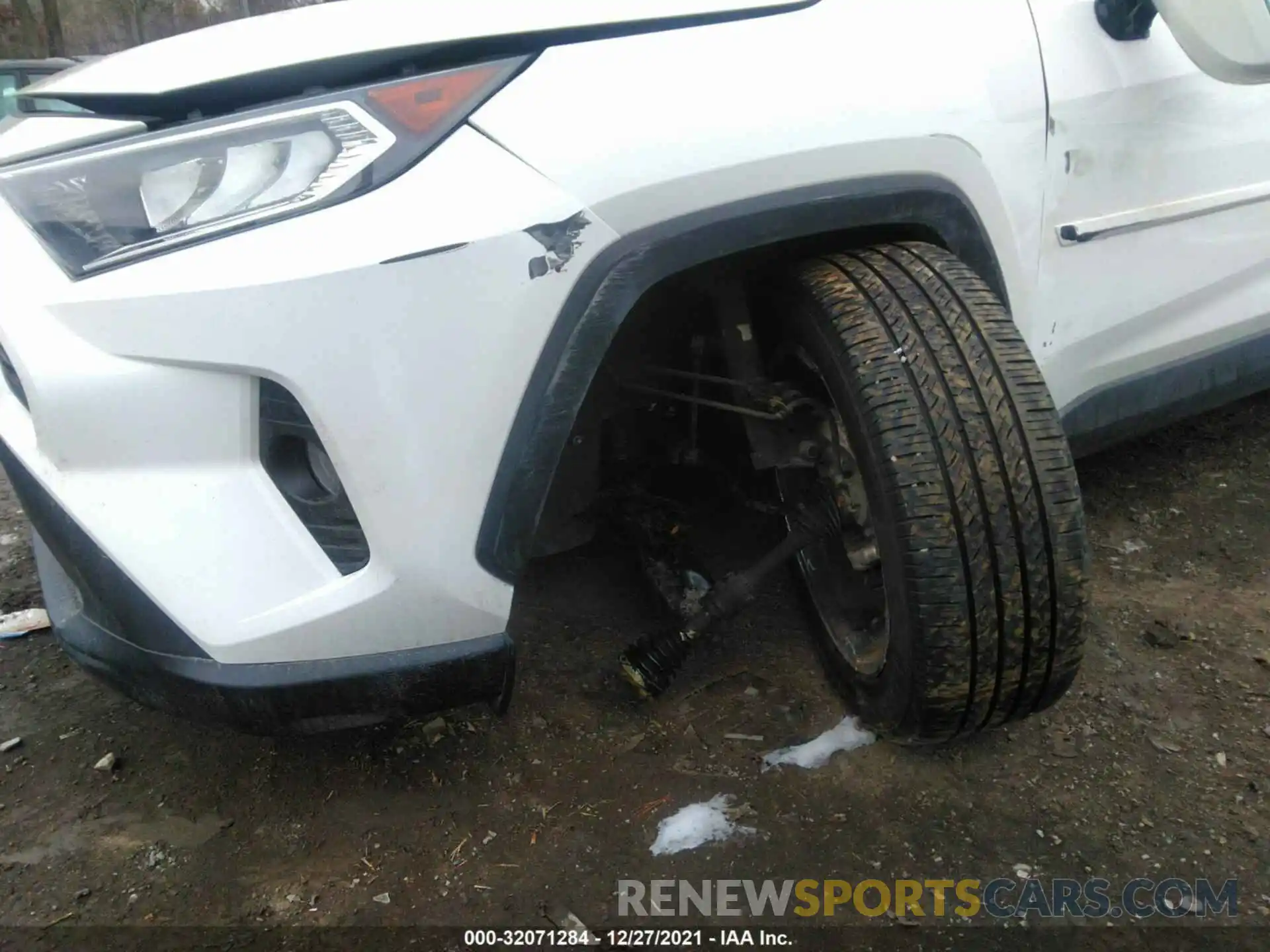 6 Photograph of a damaged car 2T3A1RFV7KW080274 TOYOTA RAV4 2019